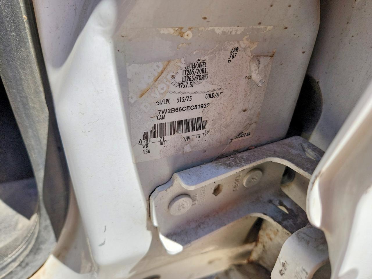 2012 Ford F250 Super Duty White vin: 1FT7W2B66CEC51932