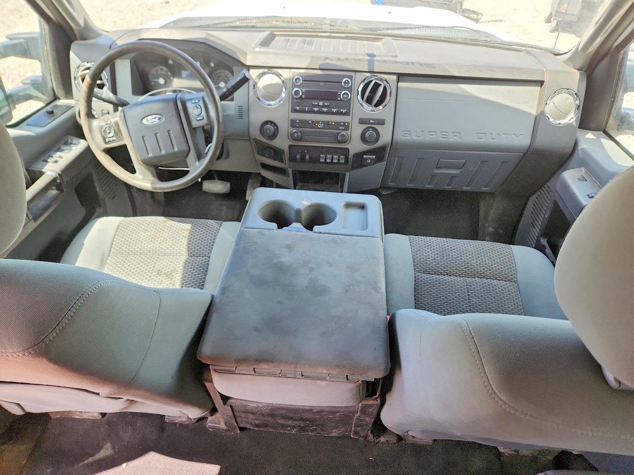 2012 Ford F250 Super Duty White vin: 1FT7W2B66CEC51932
