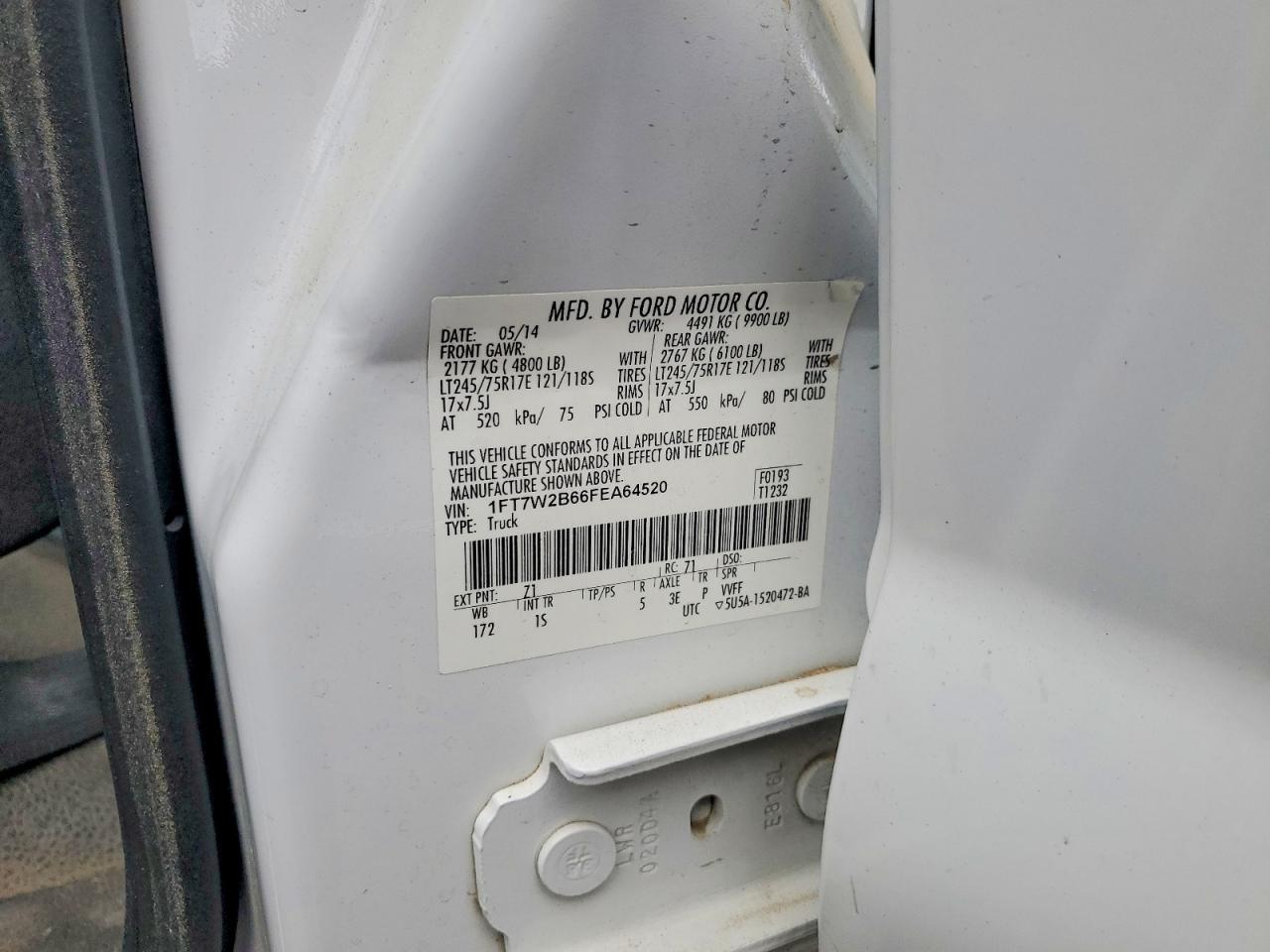 2015 Ford F250 Super Duty White vin: 1FT7W2B66FEA64520
