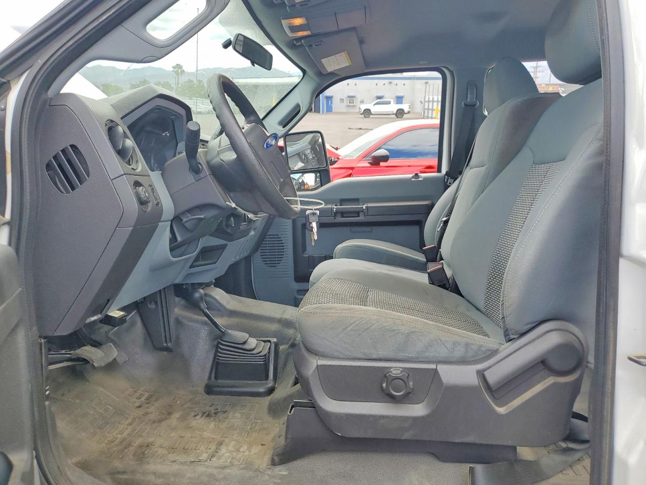 2015 Ford F250 Super Duty White vin: 1FT7W2B66FEA64520