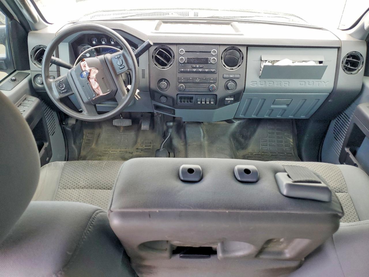 2015 Ford F250 Super Duty White vin: 1FT7W2B66FEA64520