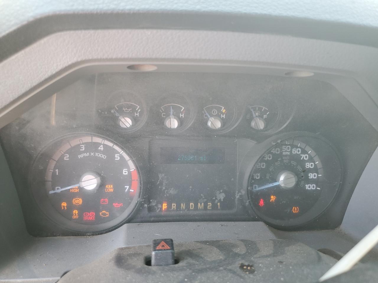 2015 Ford F250 Super Duty White vin: 1FT7W2B66FEB54377