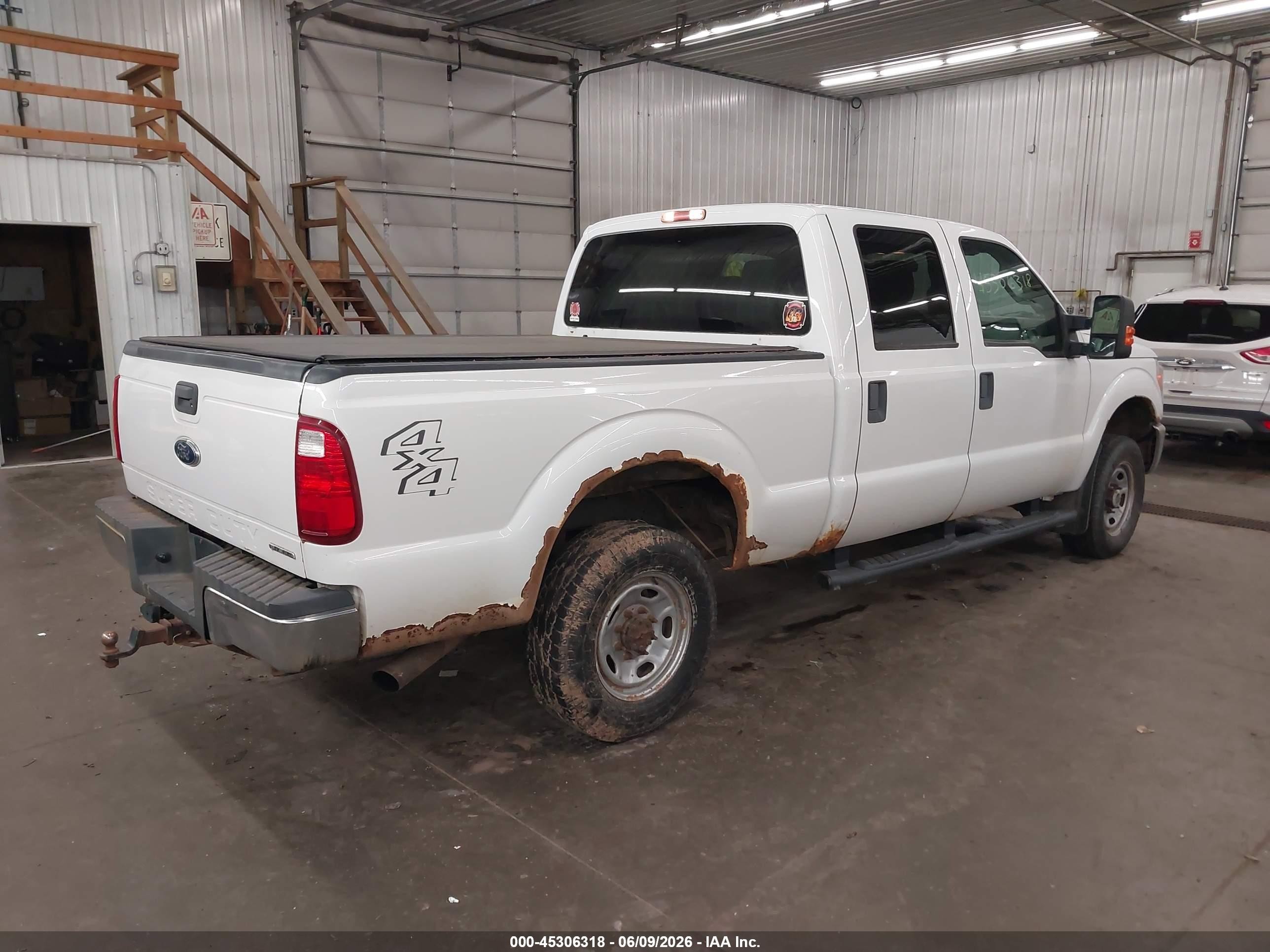 2012 Ford F-250 Xlt White vin: 1FT7W2B67CEA72458