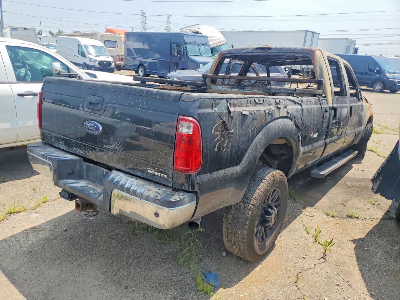 2013 Ford F250 Black vin: 1FT7W2B67DEB91032