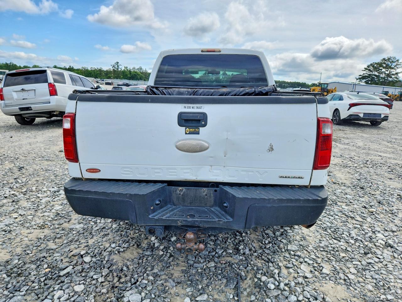 2011 Ford F250 Super Duty White vin: 1FT7W2B68BEA59412