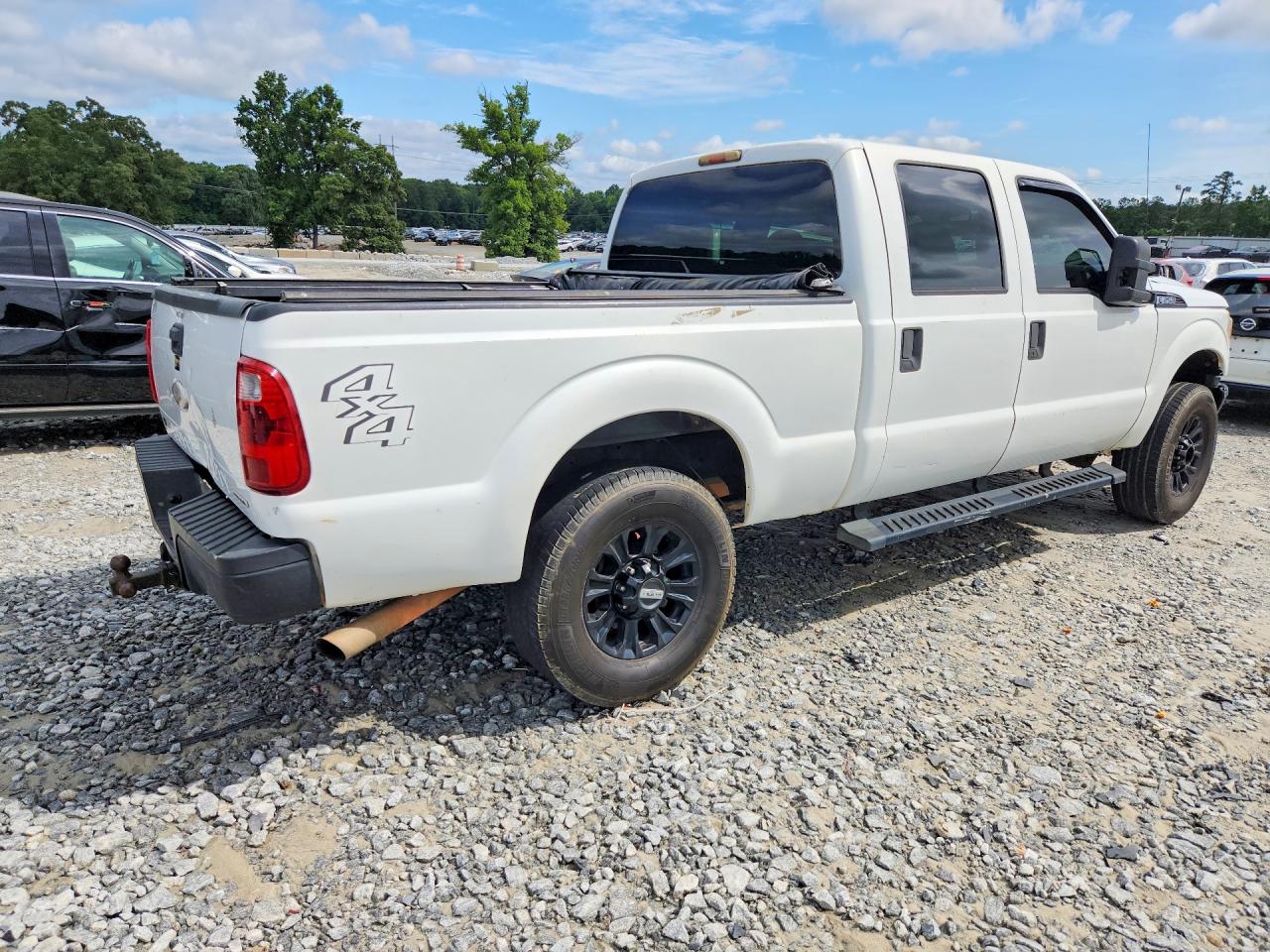 2011 Ford F250 Super Duty White vin: 1FT7W2B68BEA59412