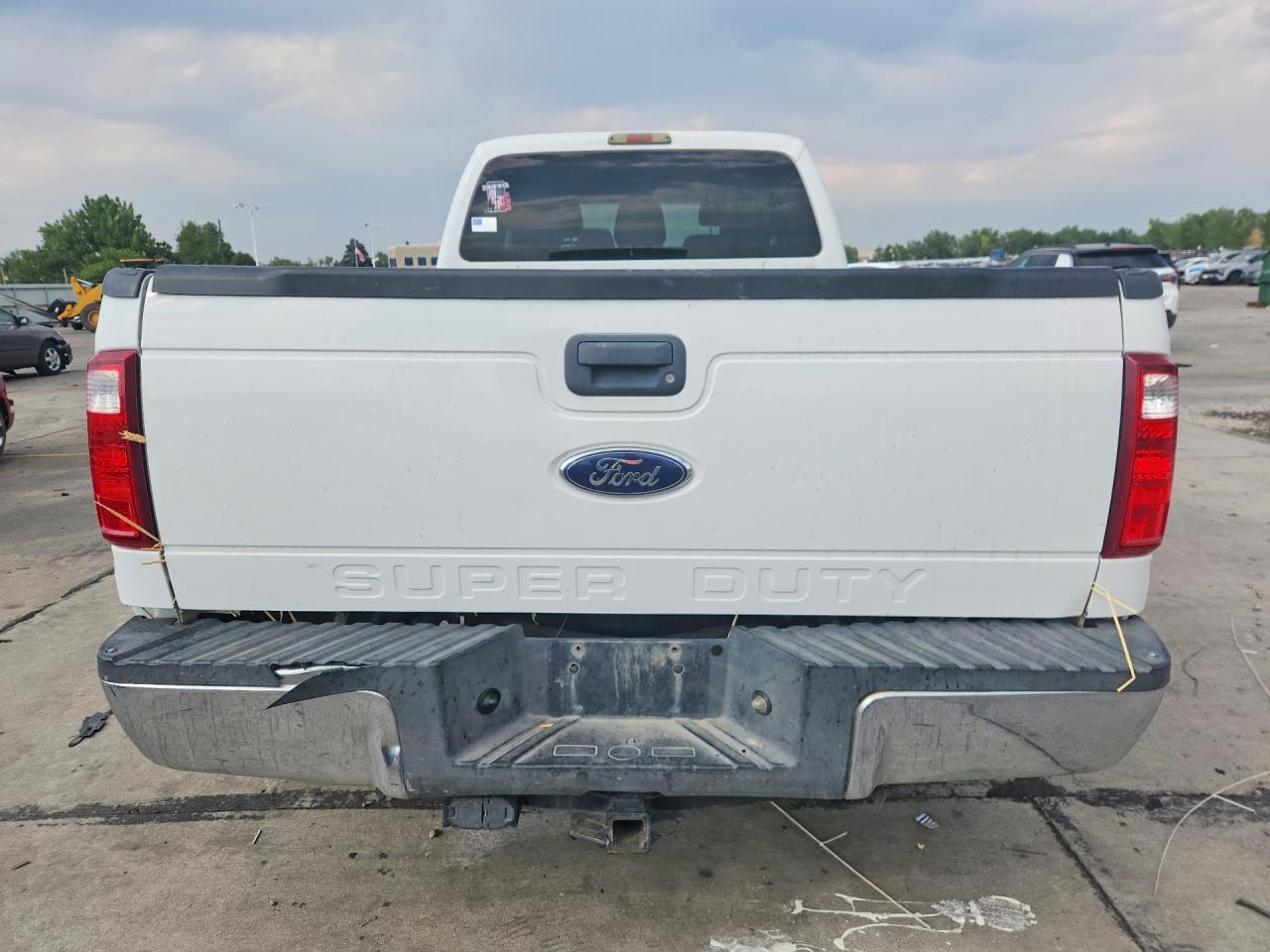 2011 Ford F250 Super Duty White vin: 1FT7W2B68BEA99103