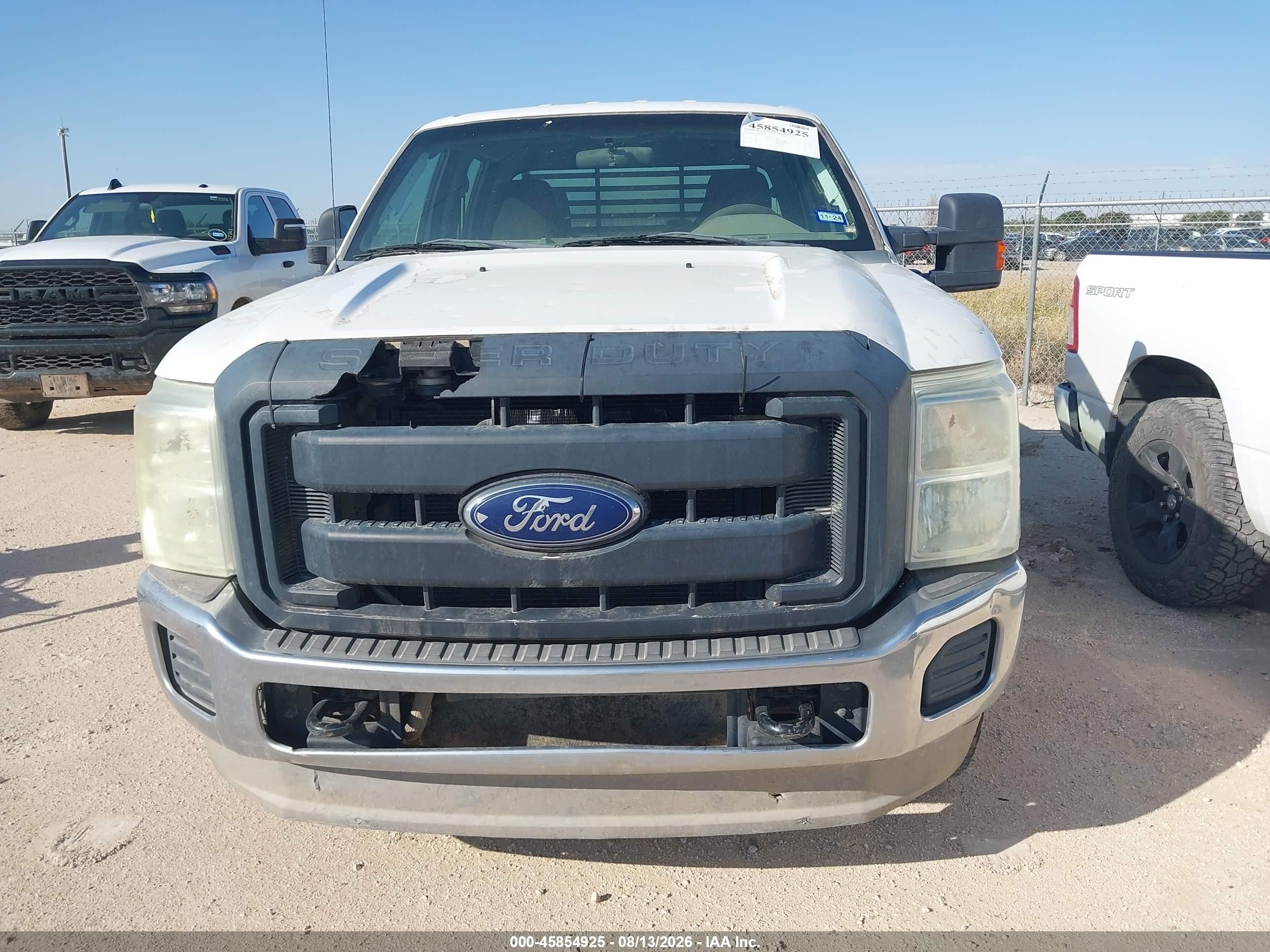 2012 Ford F-250 Xl White vin: 1FT7W2B68CEA78804