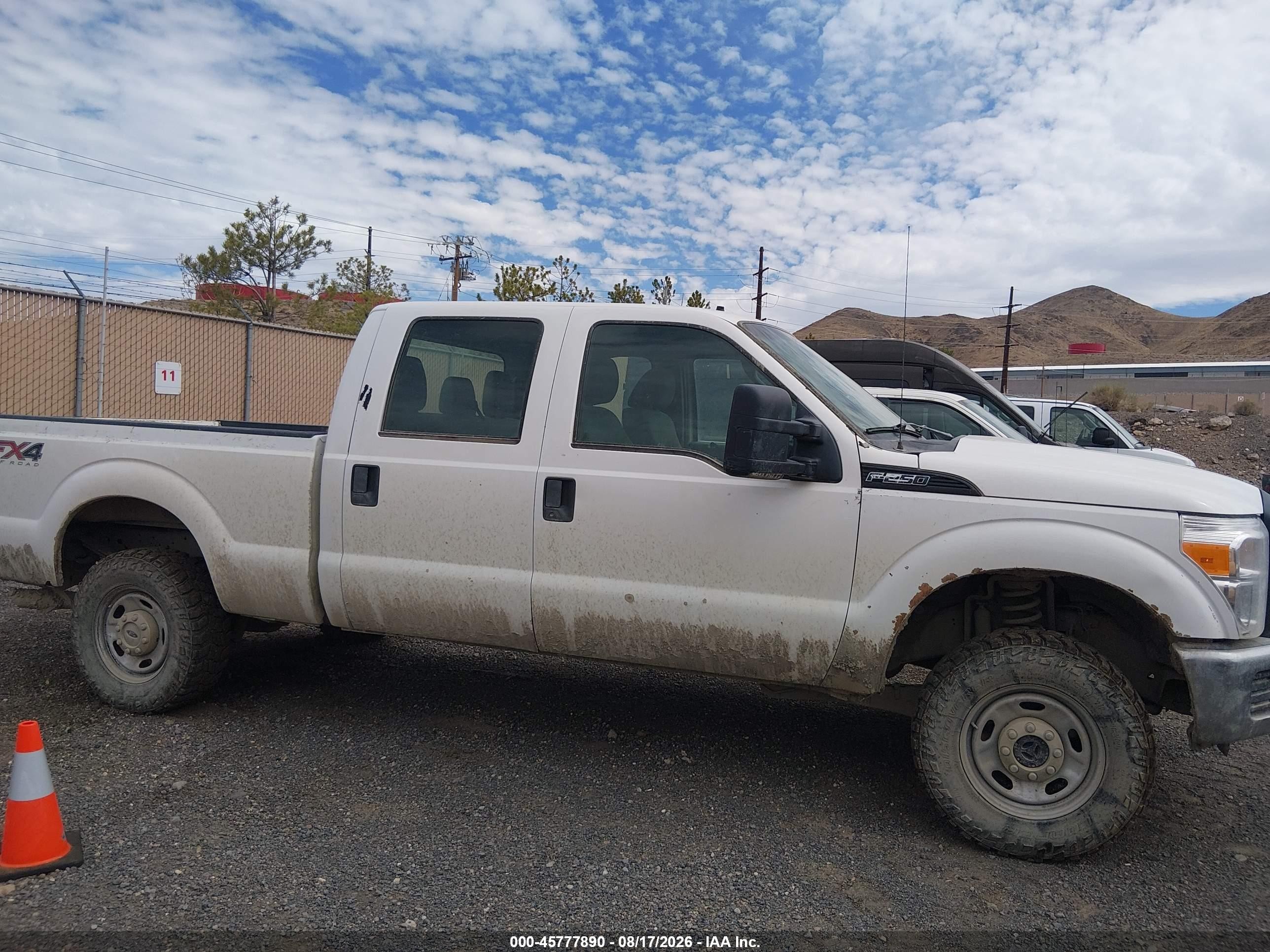 2012 Ford F-250 Xl White vin: 1FT7W2B68CEB07136