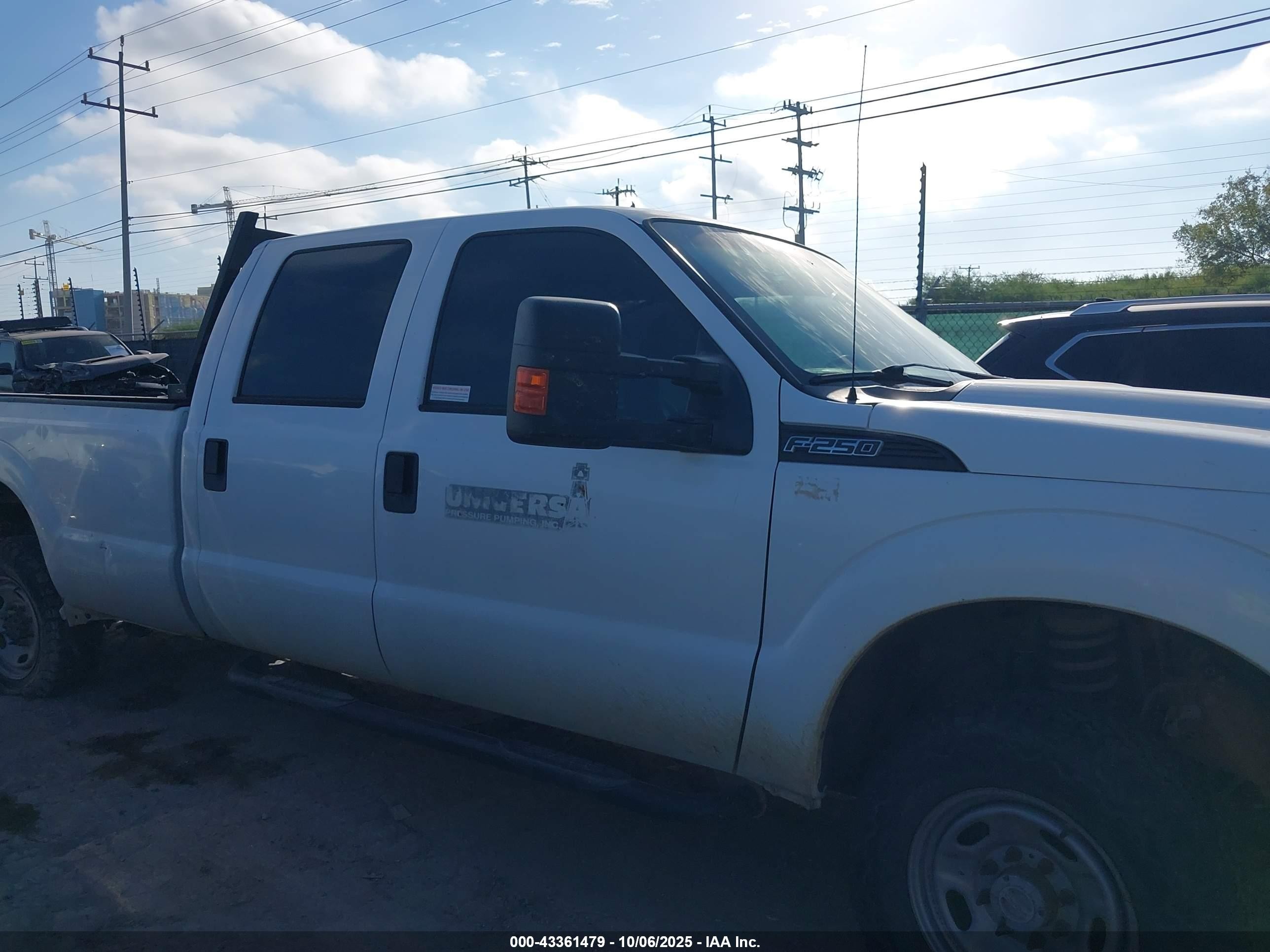 2013 Ford F-250 Xl Белый vin: 1FT7W2B68DEA63429