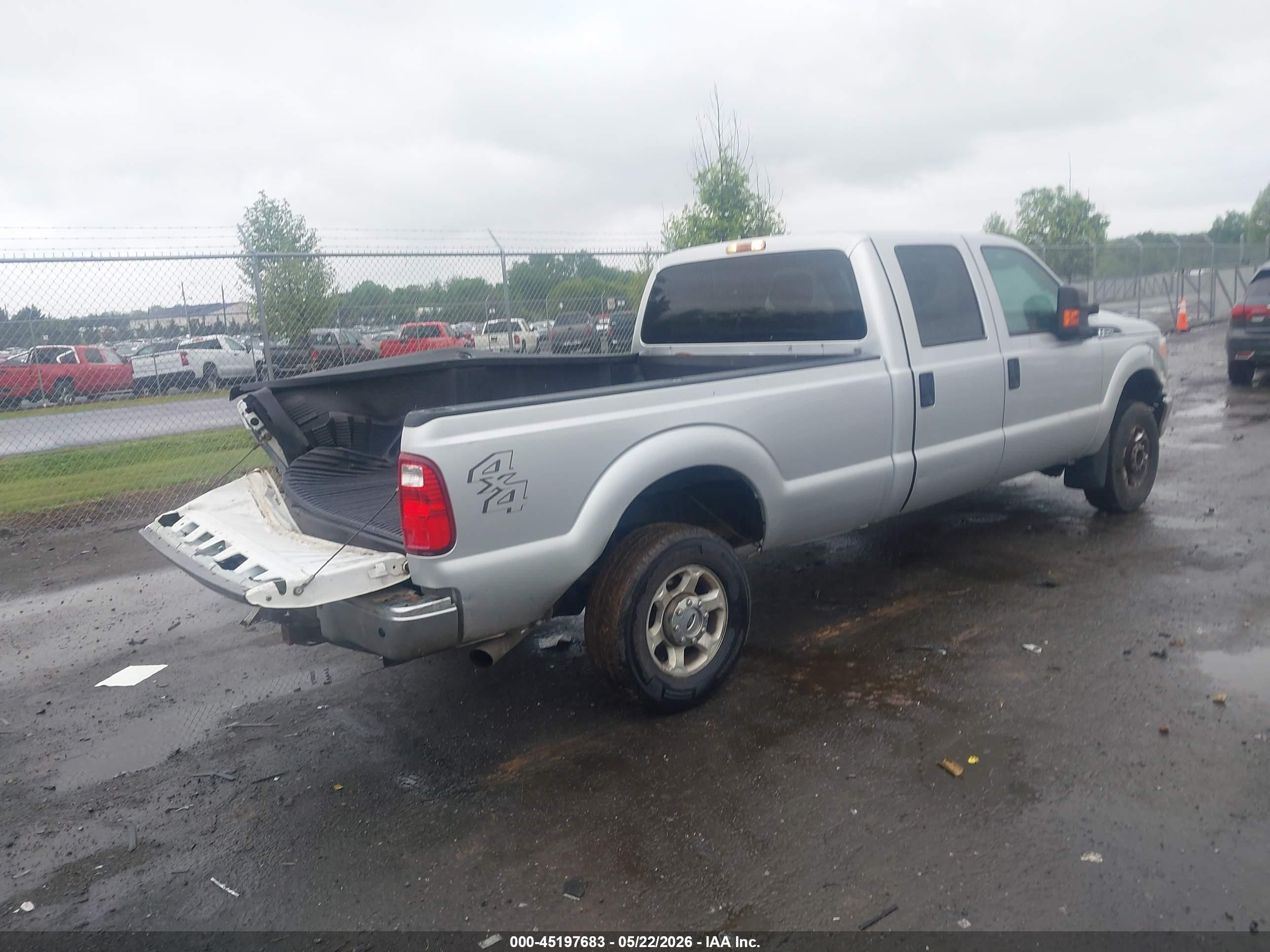 2014 Ford F-250 Xlt Серебряный vin: 1FT7W2B68EEB09746