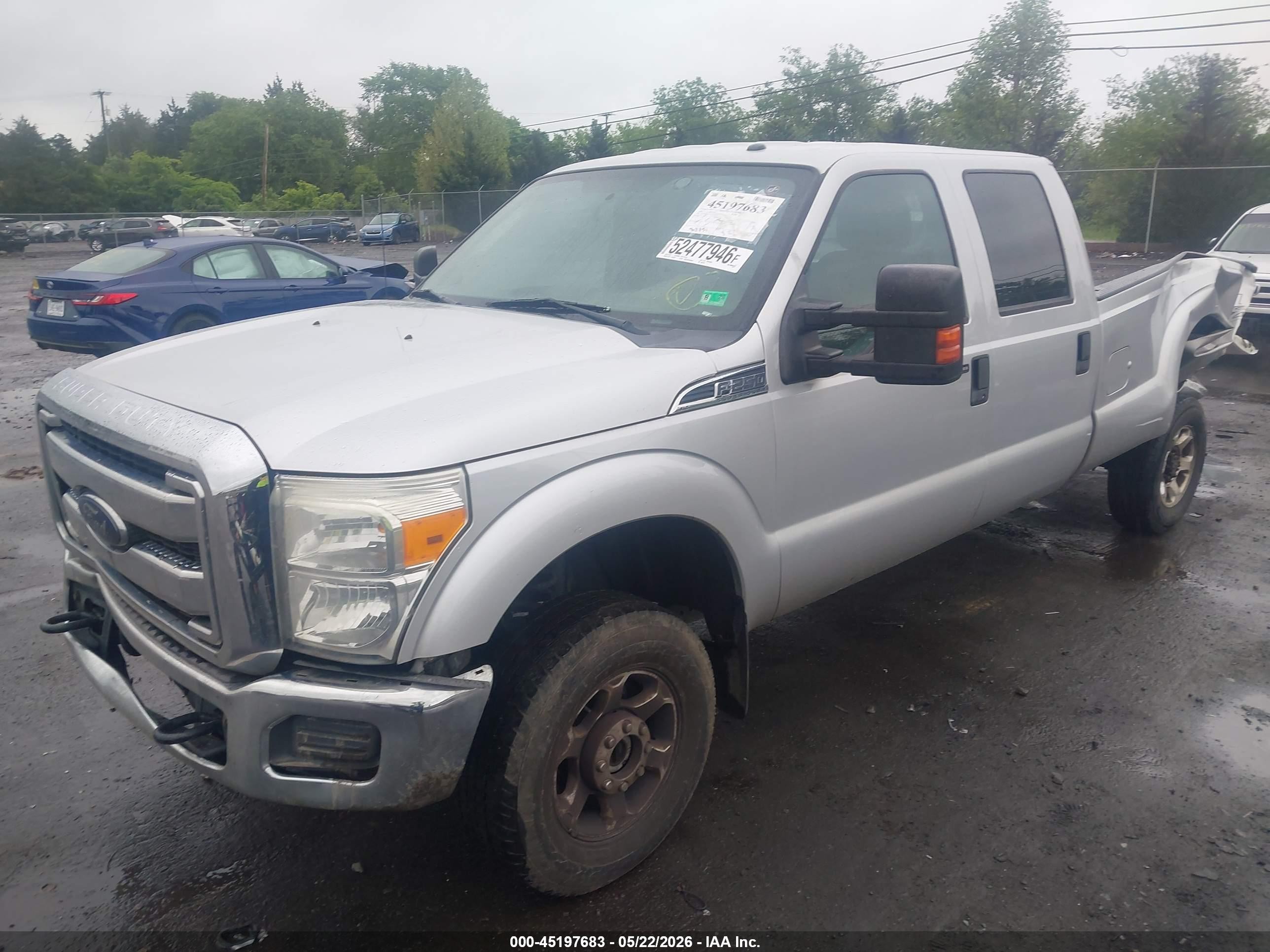 2014 Ford F-250 Xlt Серебряный vin: 1FT7W2B68EEB09746