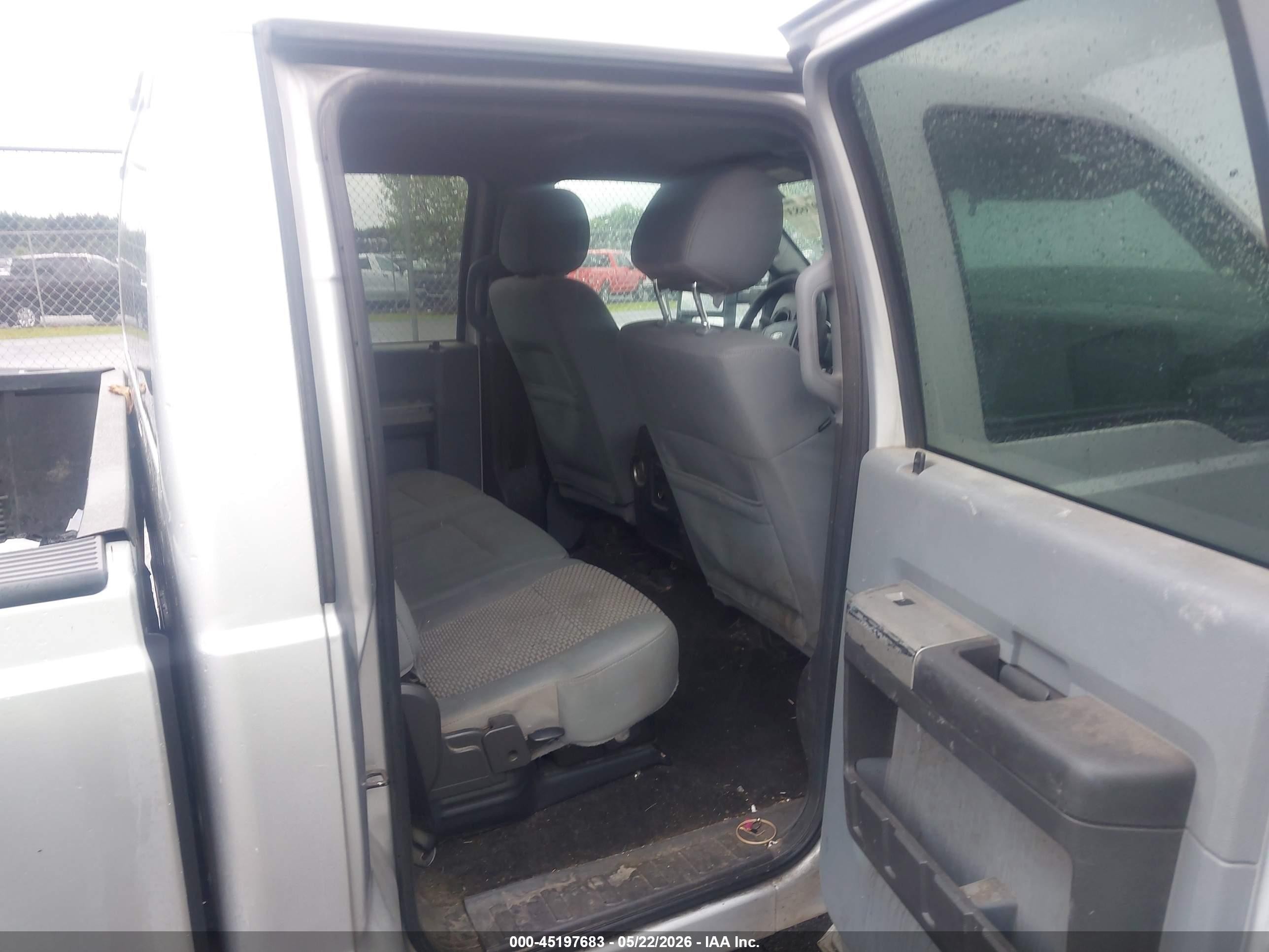 2014 Ford F-250 Xlt Серебряный vin: 1FT7W2B68EEB09746