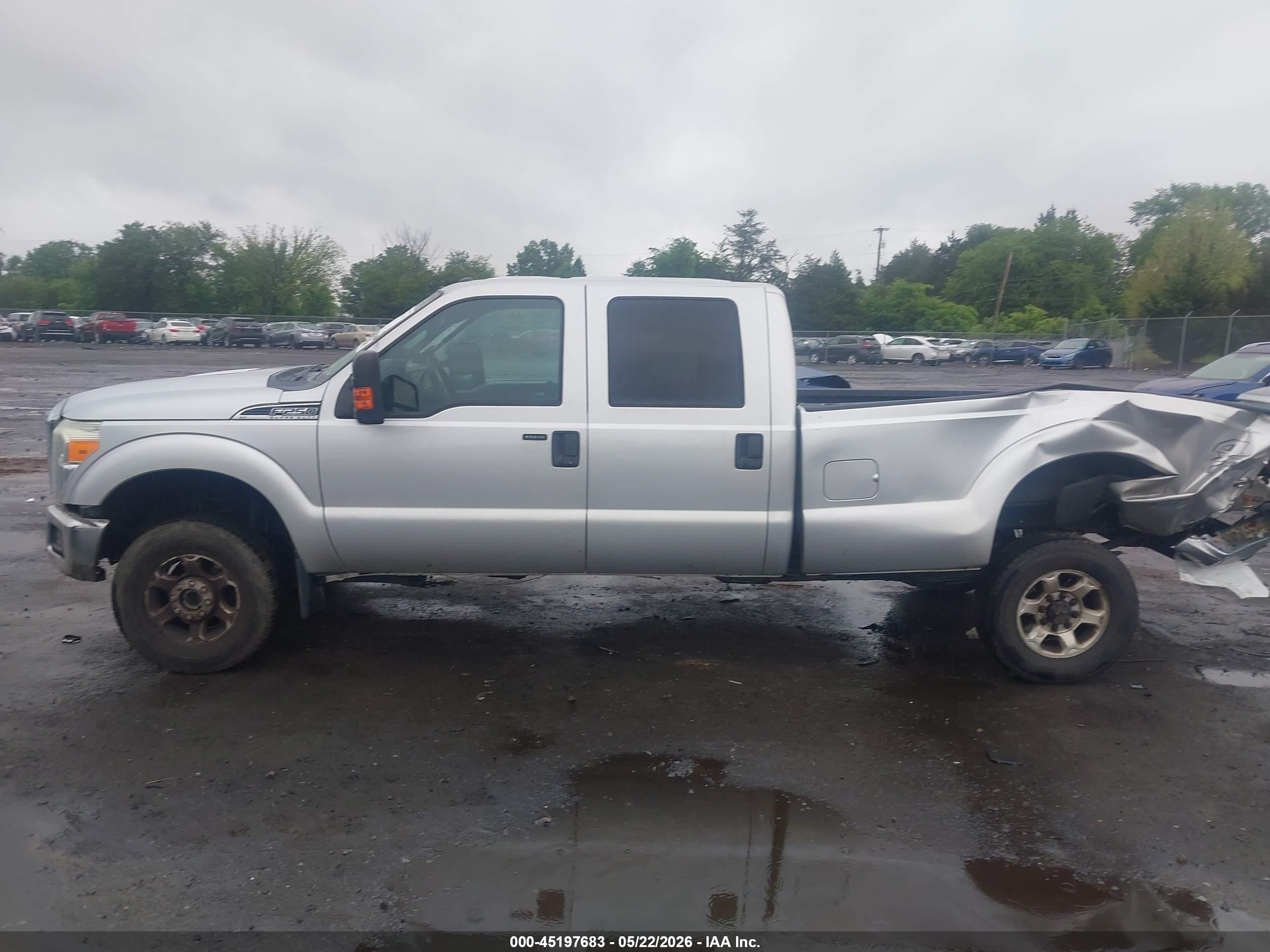 2014 Ford F-250 Xlt Серебряный vin: 1FT7W2B68EEB09746
