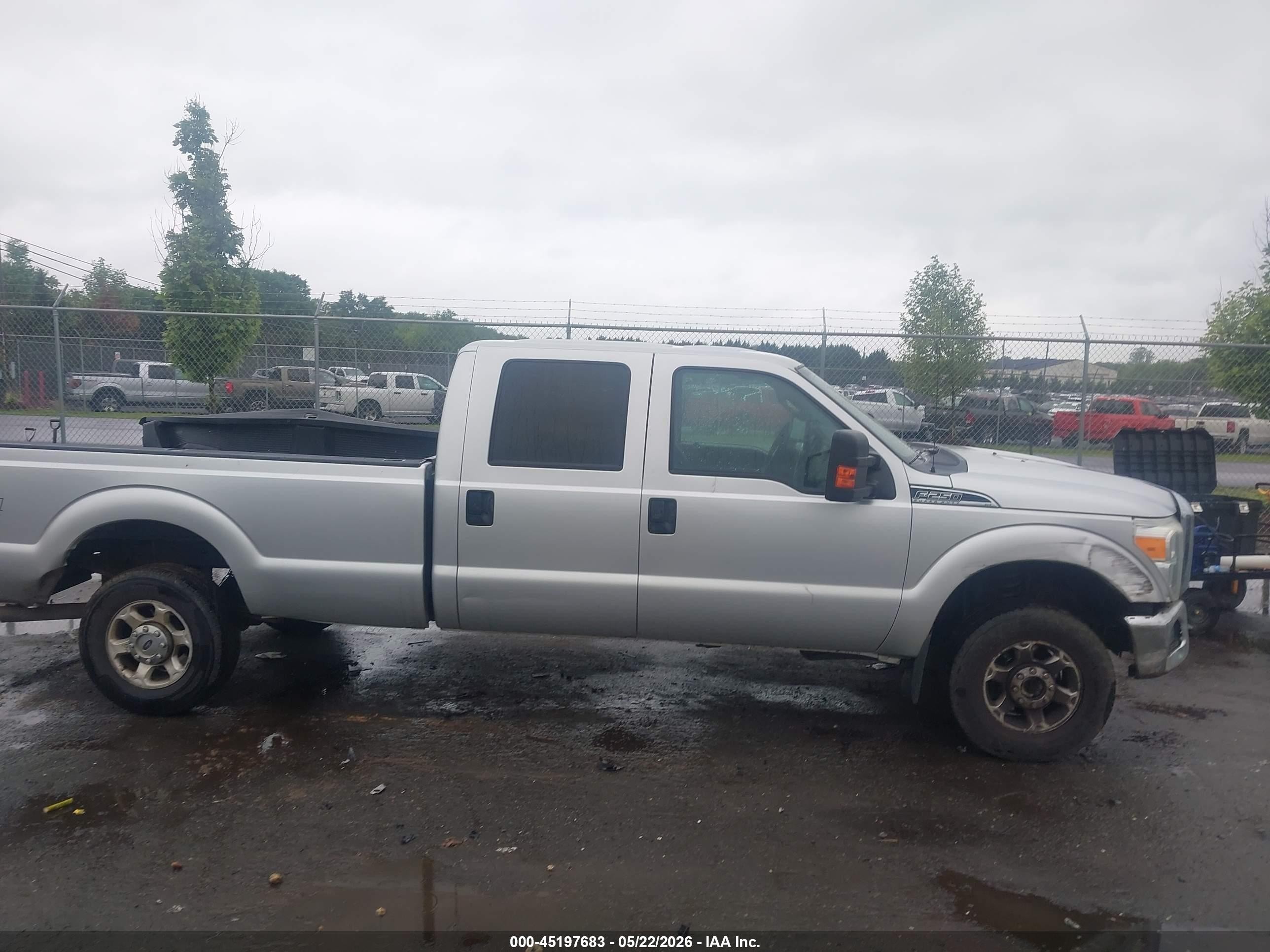 2014 Ford F-250 Xlt Серебряный vin: 1FT7W2B68EEB09746