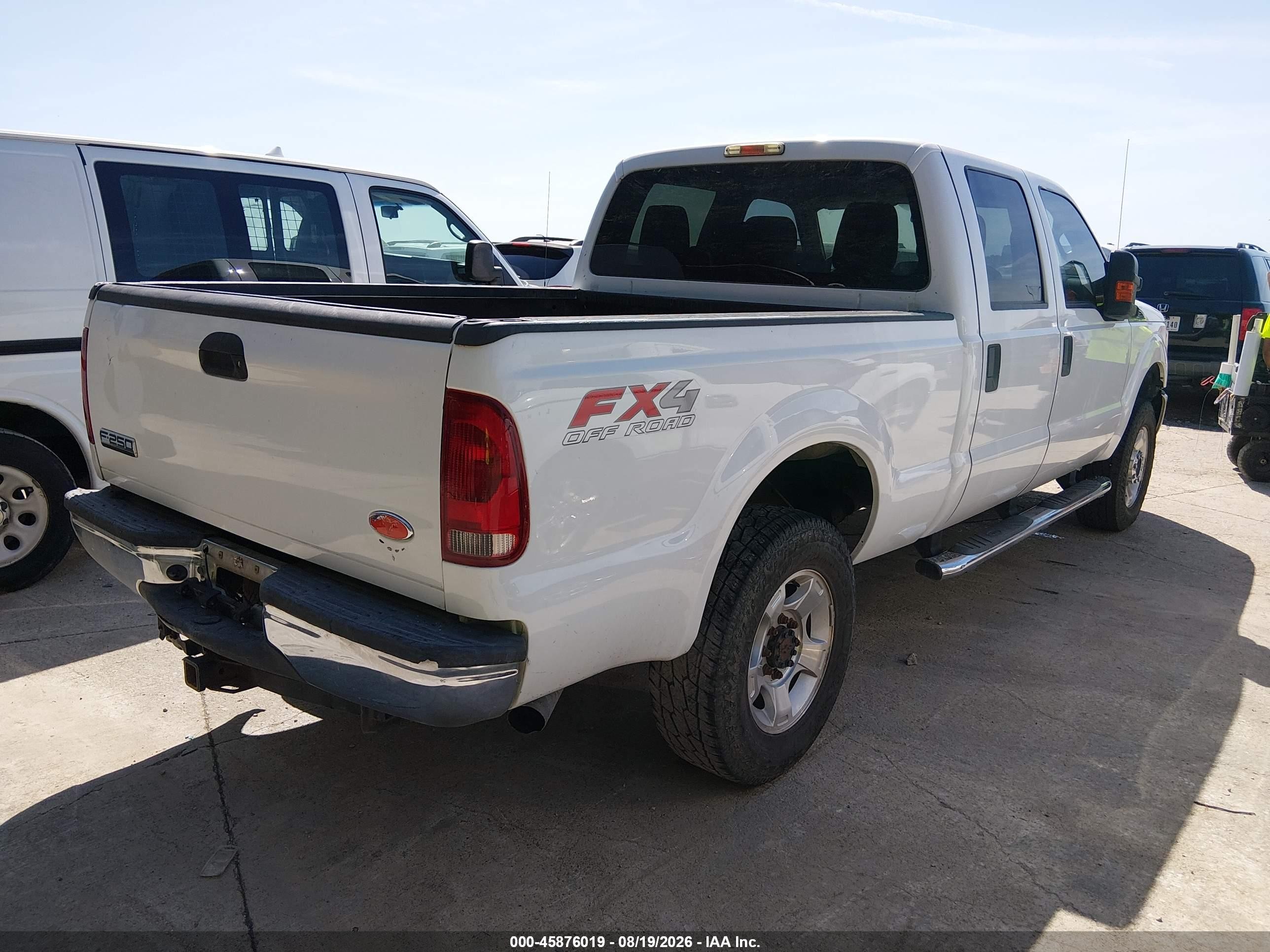 2015 Ford F-250 Xlt Белый vin: 1FT7W2B68FEB21896