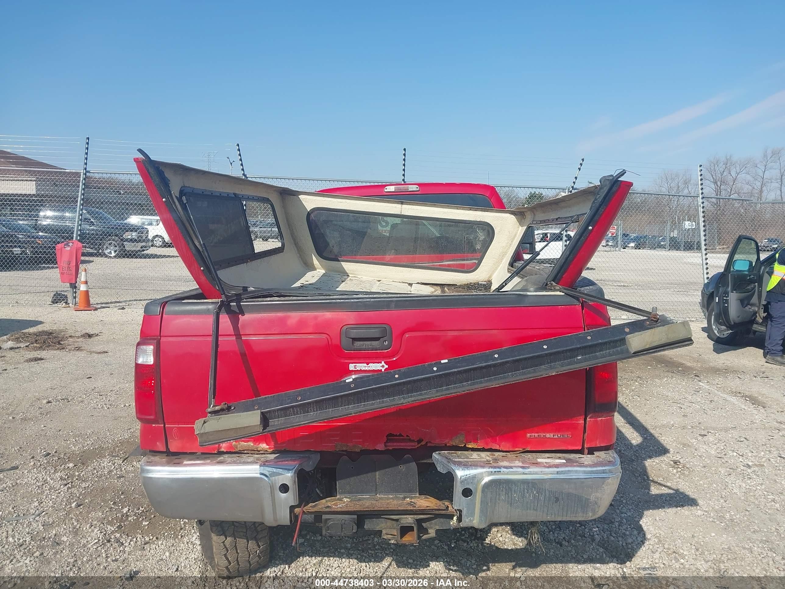 2015 Ford F-250 Xlt Red vin: 1FT7W2B68FEB67616