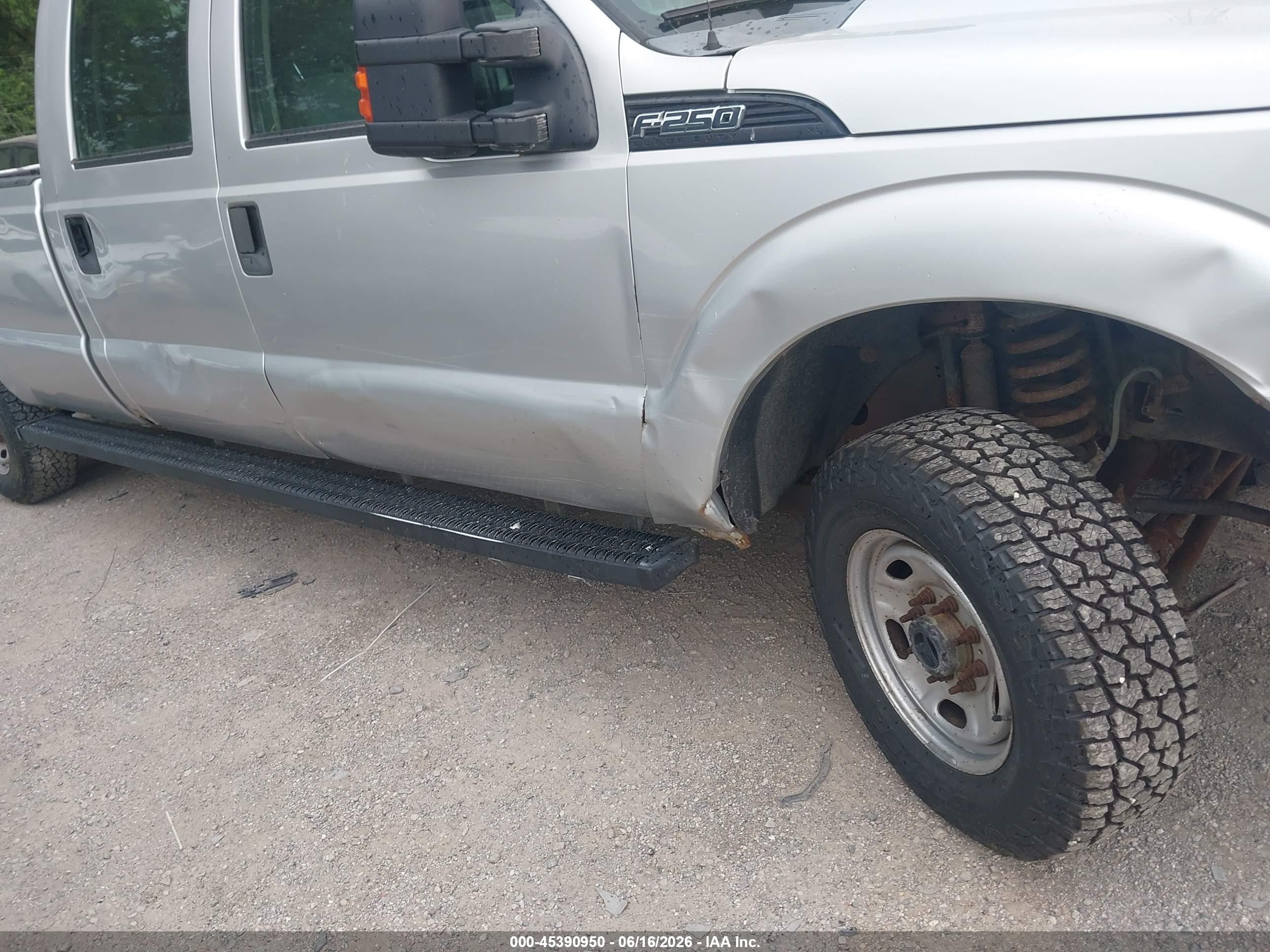 2011 Ford Super Duty F-250 Srw King Ranch/lariat/xl/xlt Silver vin: 1FT7W2B69BEC24092