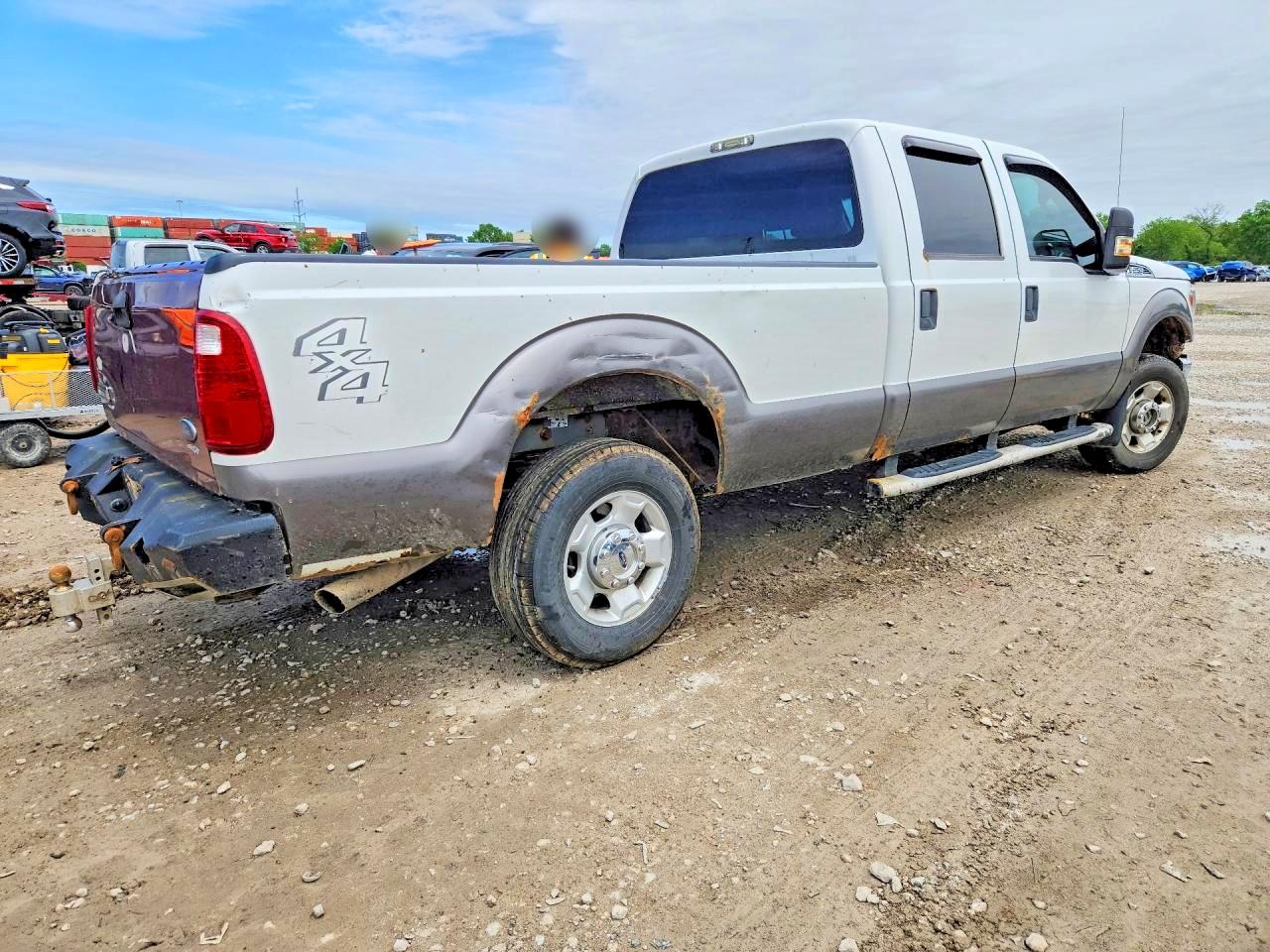 2012 Ford F250 Super Duty White vin: 1FT7W2B69CEB74666