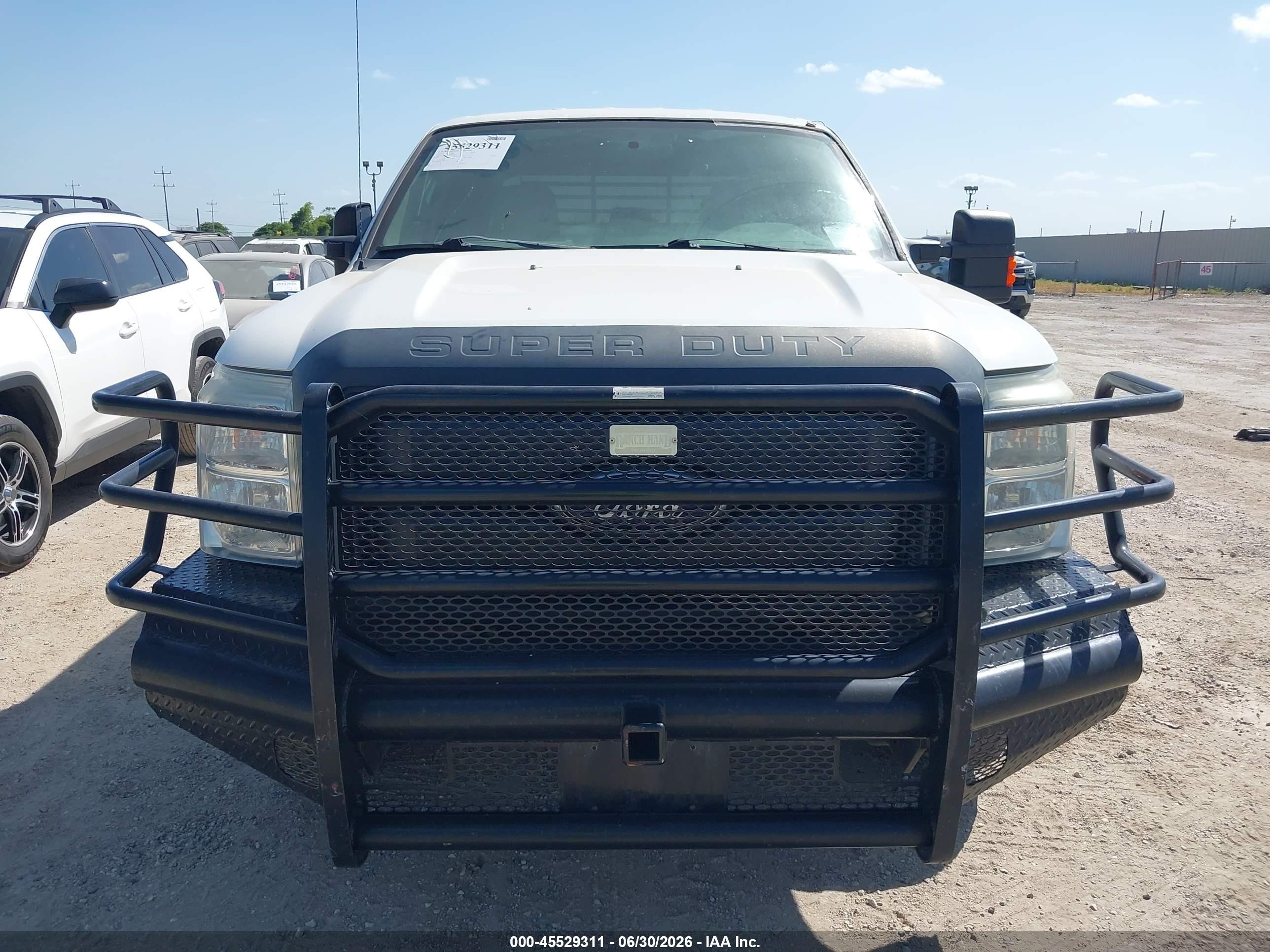 2015 Ford F-250 Lariat/xl/xlt White vin: 1FT7W2B69FEA39434
