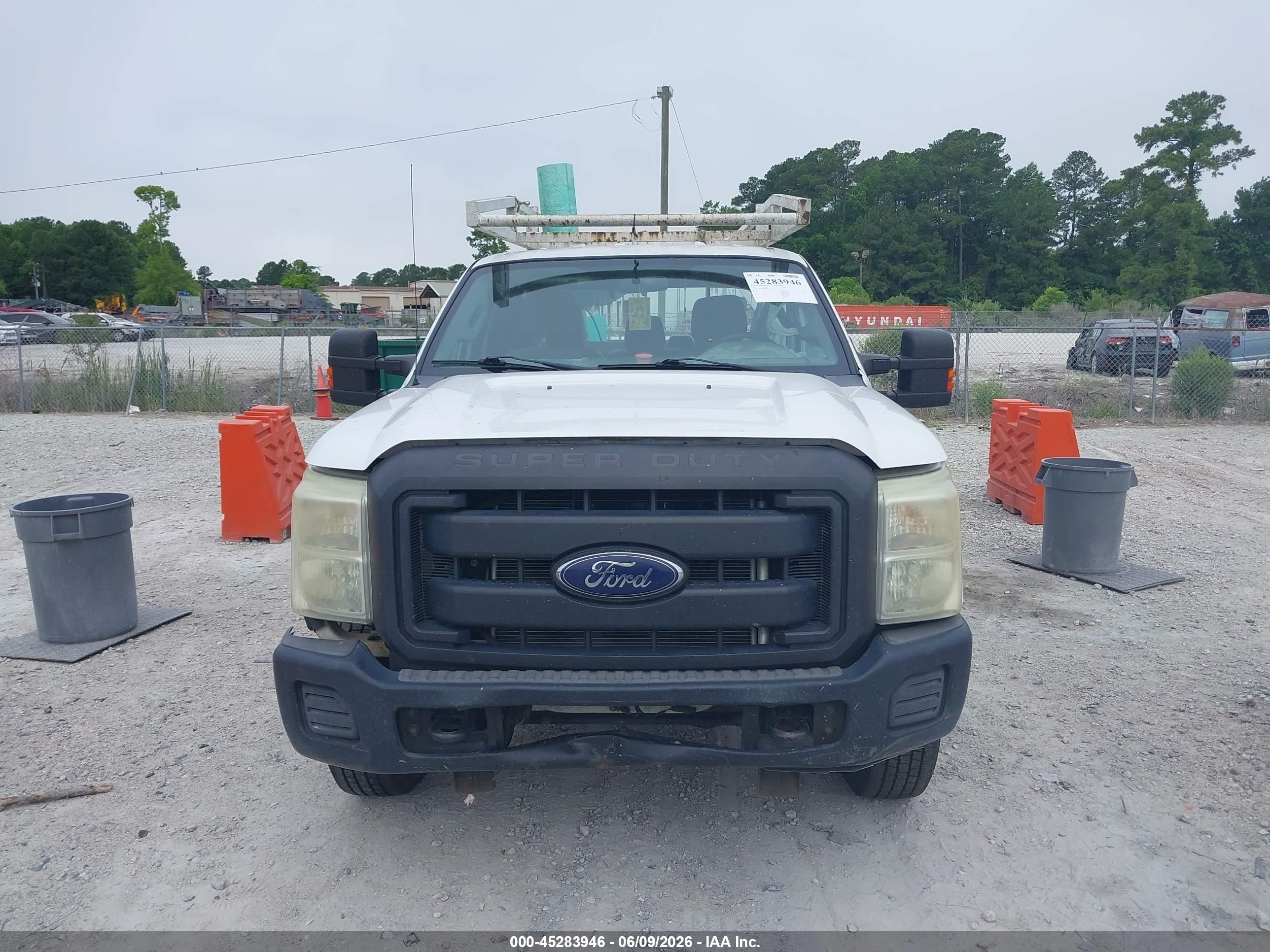 2015 Ford F-250 Xl White vin: 1FT7W2B69FEB07697