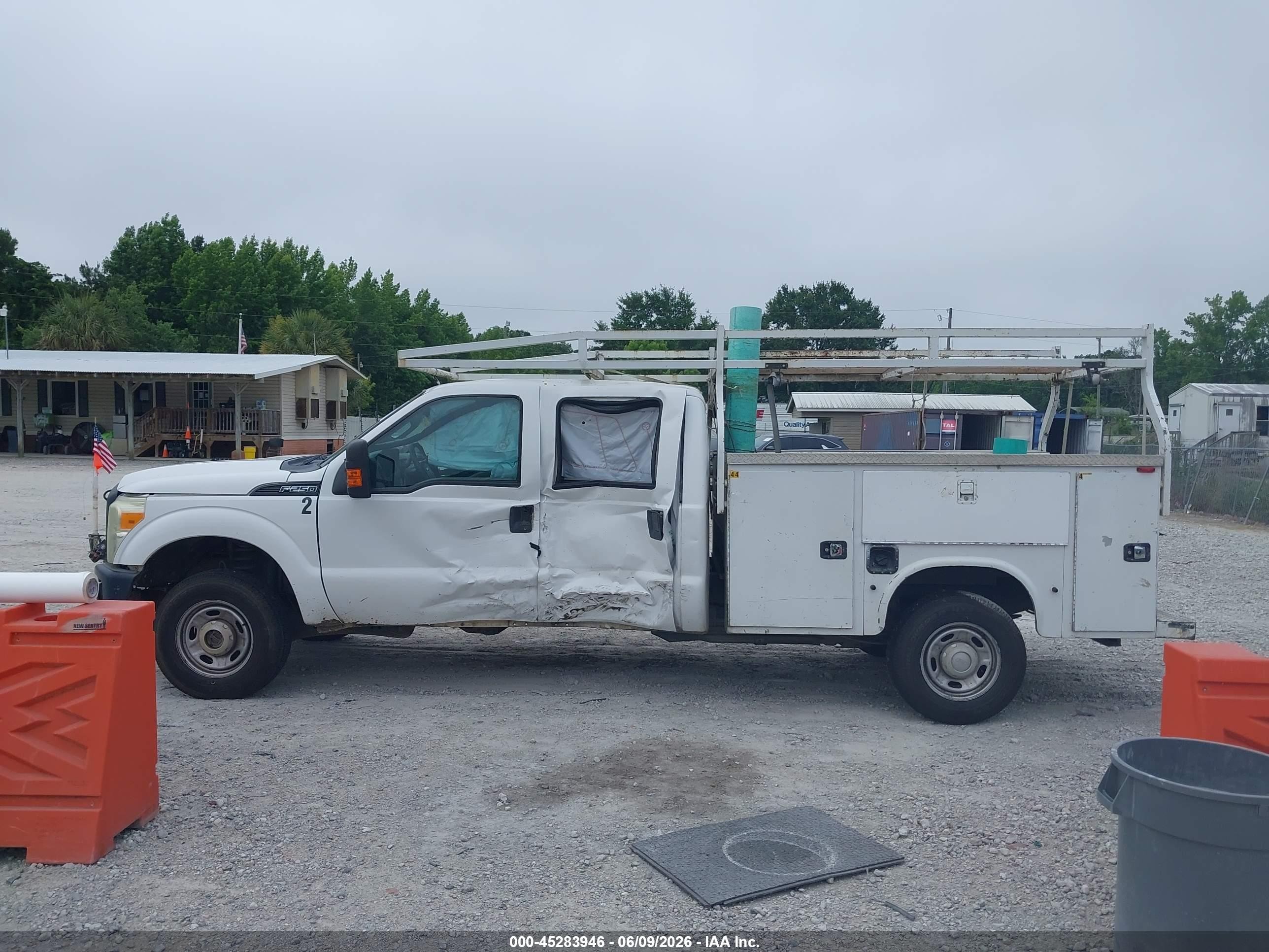 2015 Ford F-250 Xl White vin: 1FT7W2B69FEB07697