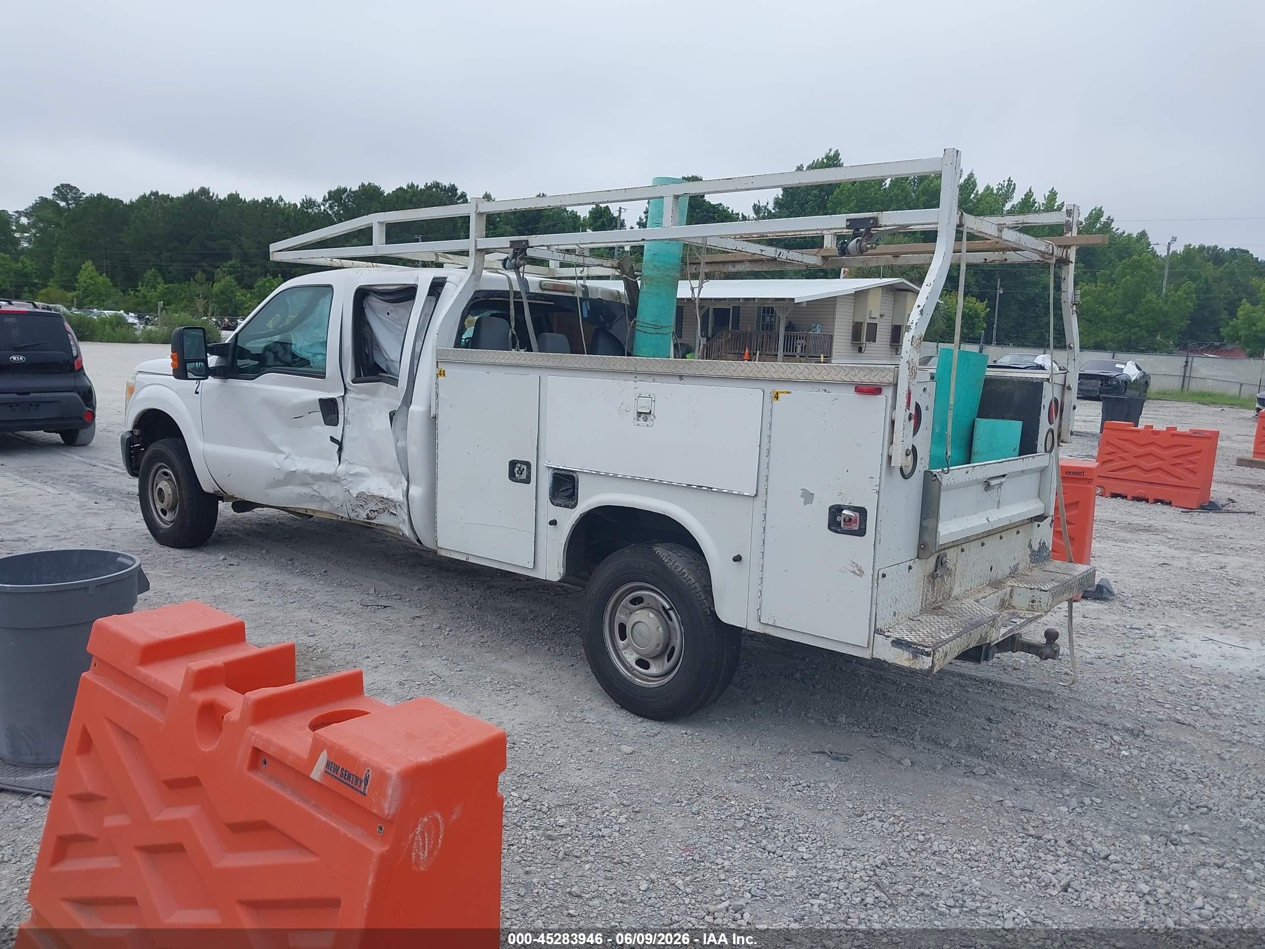 2015 Ford F-250 Xl White vin: 1FT7W2B69FEB07697