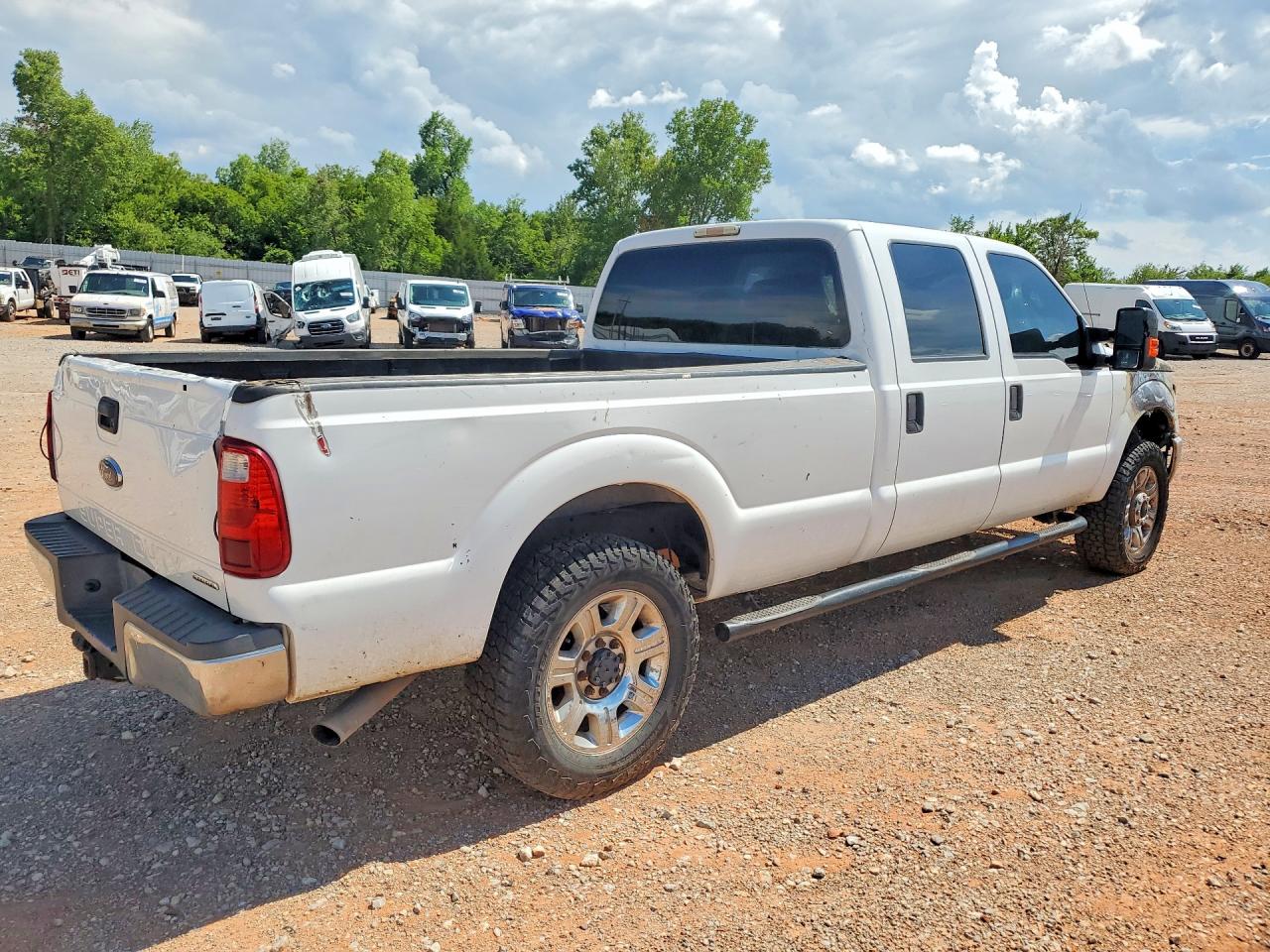 2015 Ford F250 Super Duty White vin: 1FT7W2B69FEB86773