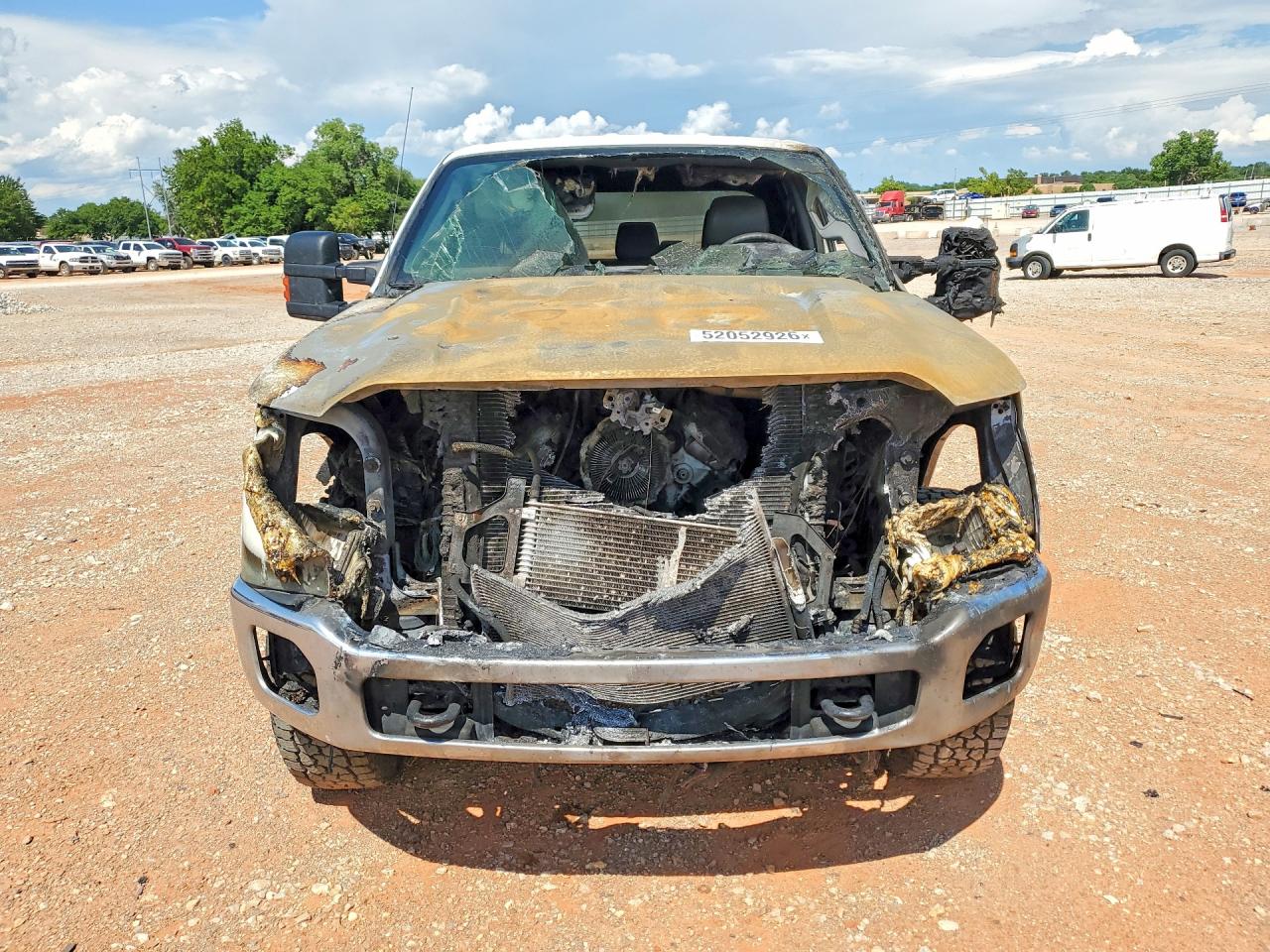 2015 Ford F250 Super Duty White vin: 1FT7W2B69FEB86773