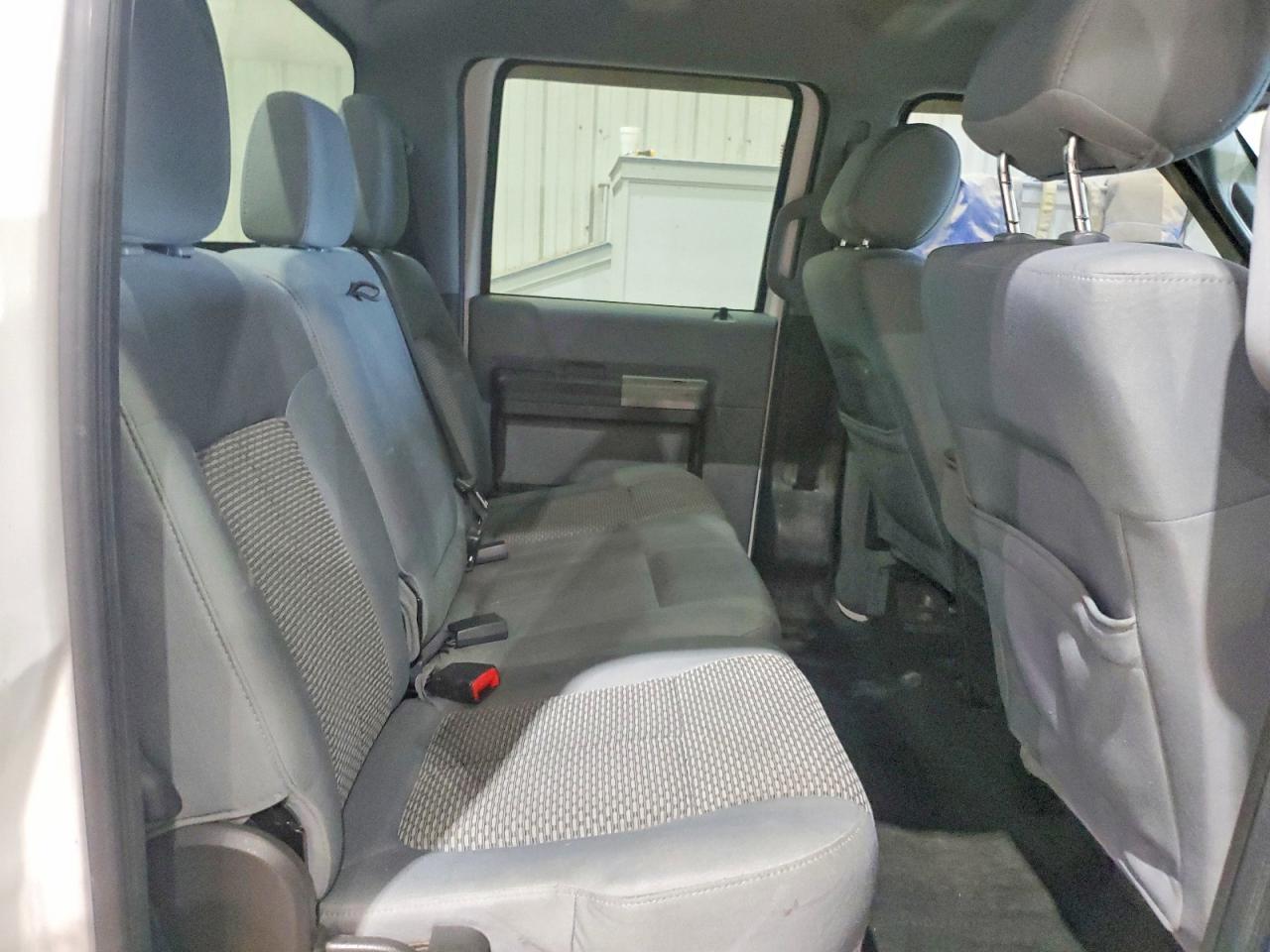 2013 Ford F250 Super Duty White vin: 1FT7W2B6XDEA67983