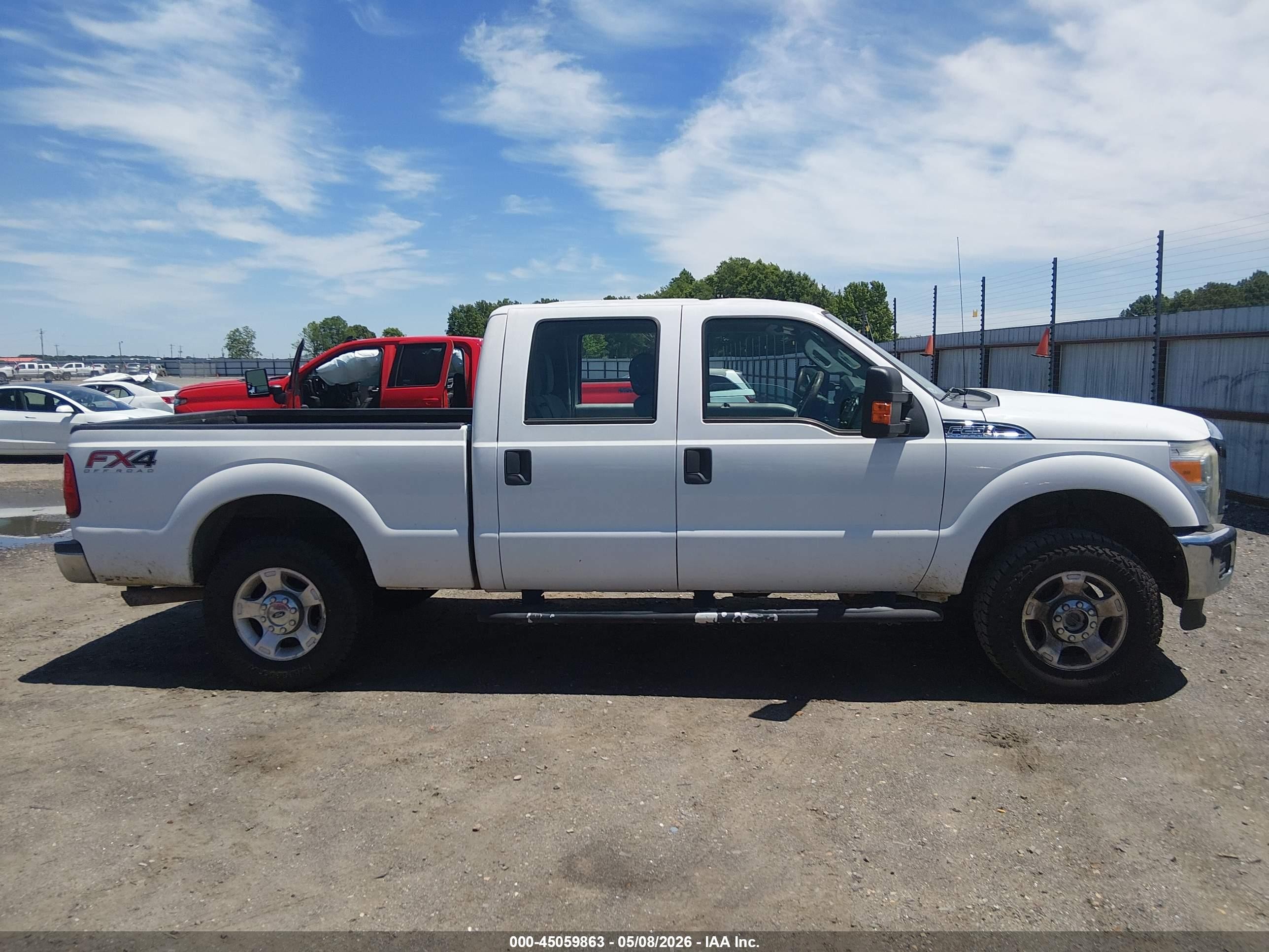 2015 Ford F-250 Xl Белый vin: 1FT7W2B6XFEC76238
