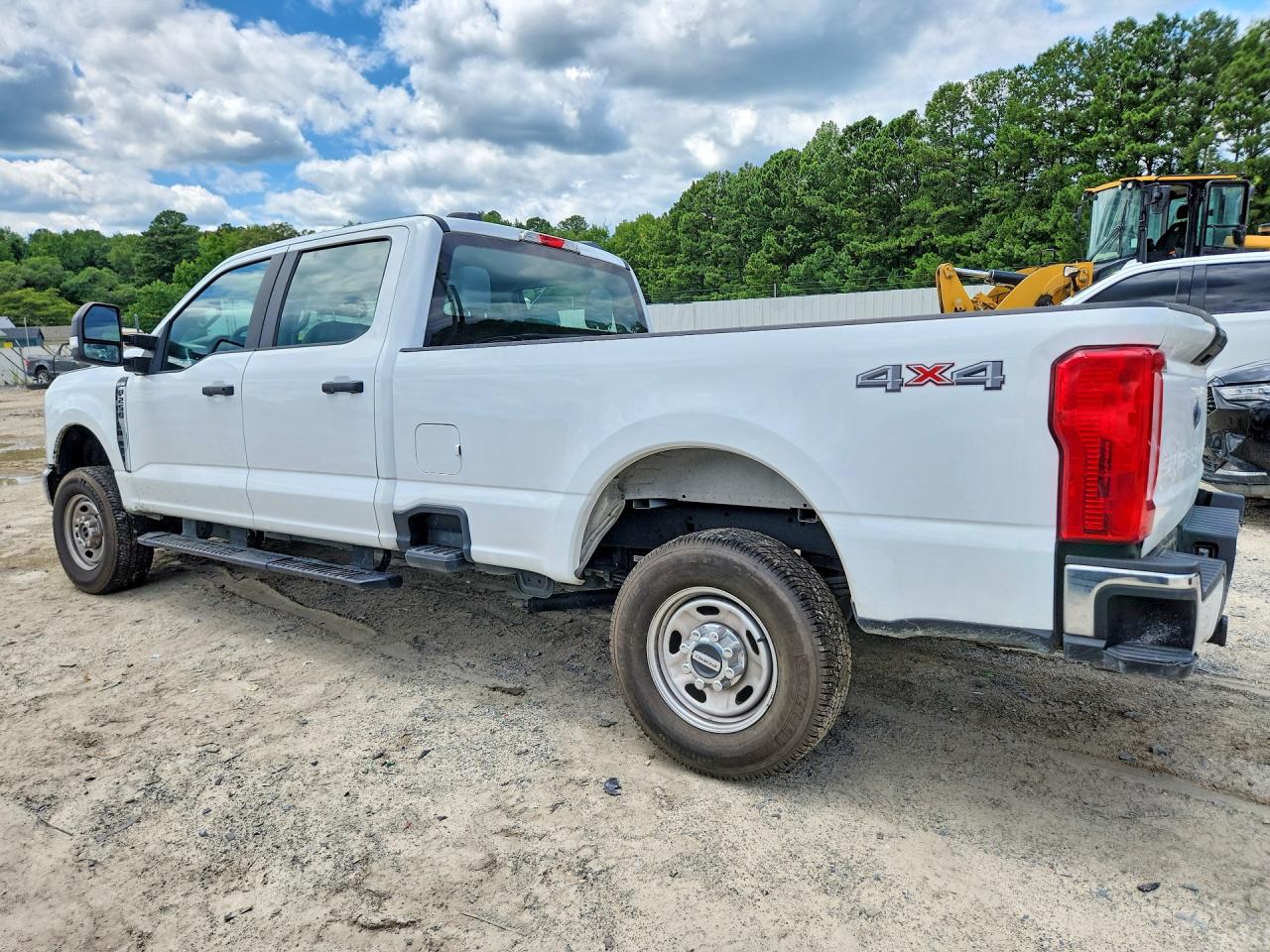 2024 Ford F250 Super Duty White vin: 1FT7W2BA5REE85847