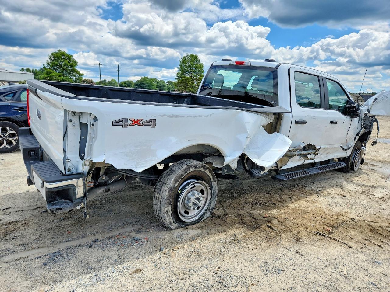 2024 Ford F250 Super Duty White vin: 1FT7W2BA5REE85847
