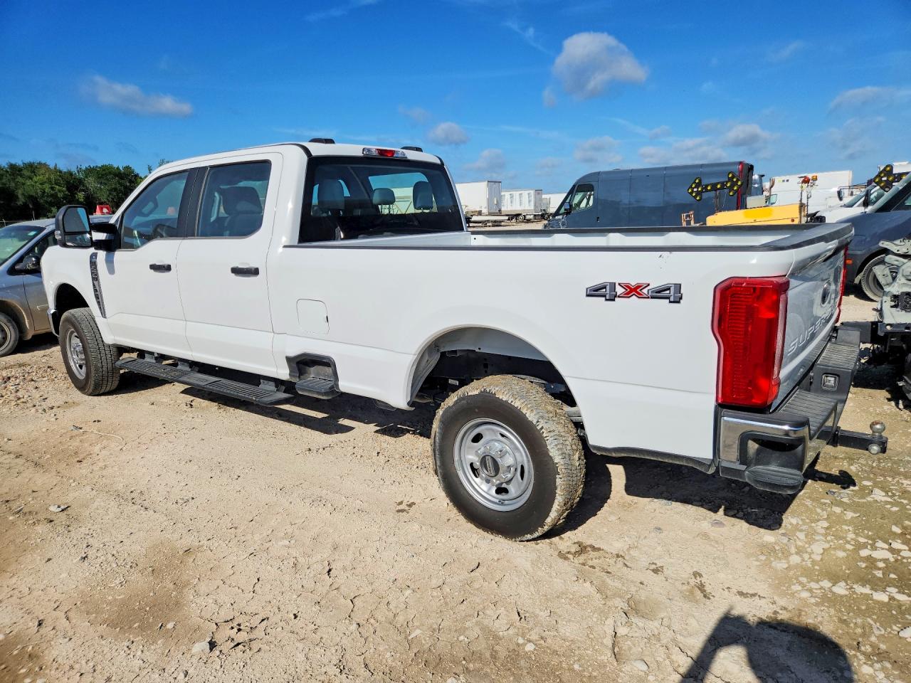 2025 Ford F250 Super Duty White vin: 1FT7W2BA5SEC69938