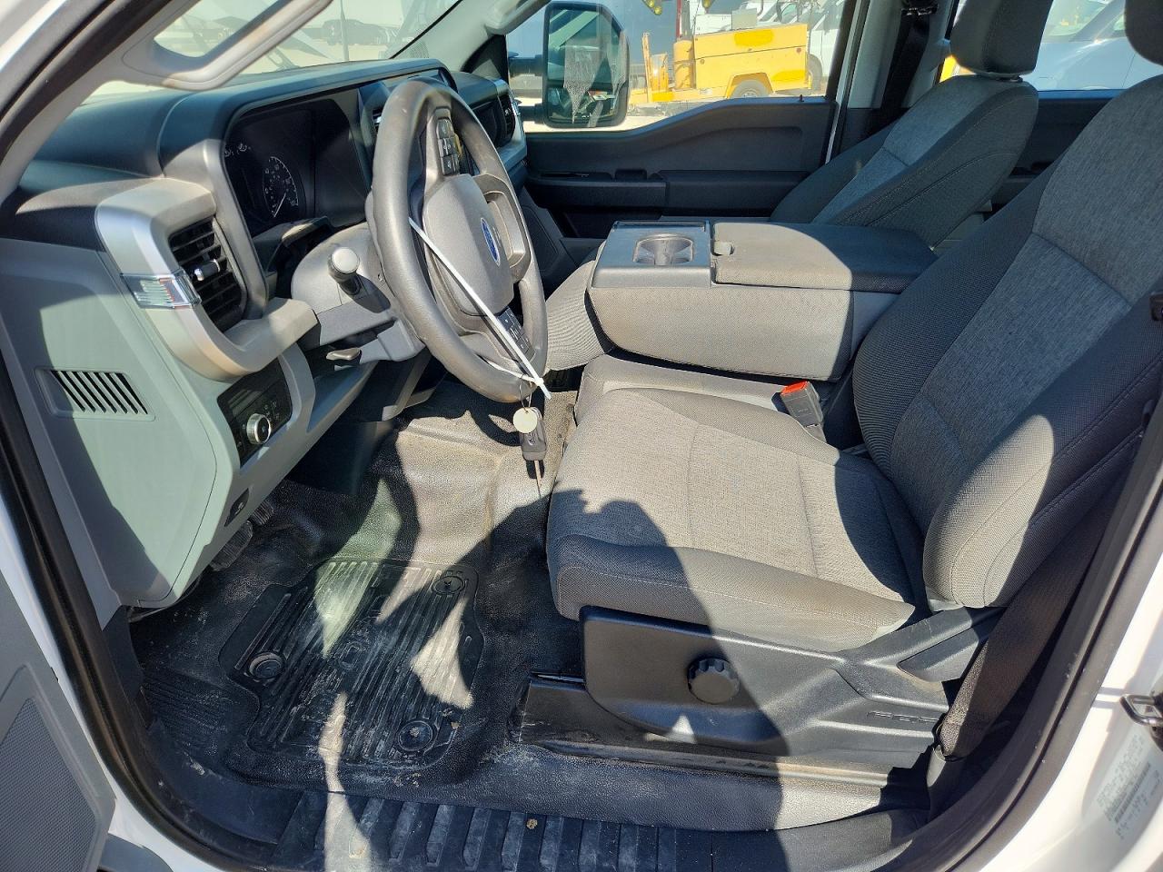2025 Ford F250 Super Duty White vin: 1FT7W2BA5SEC69938