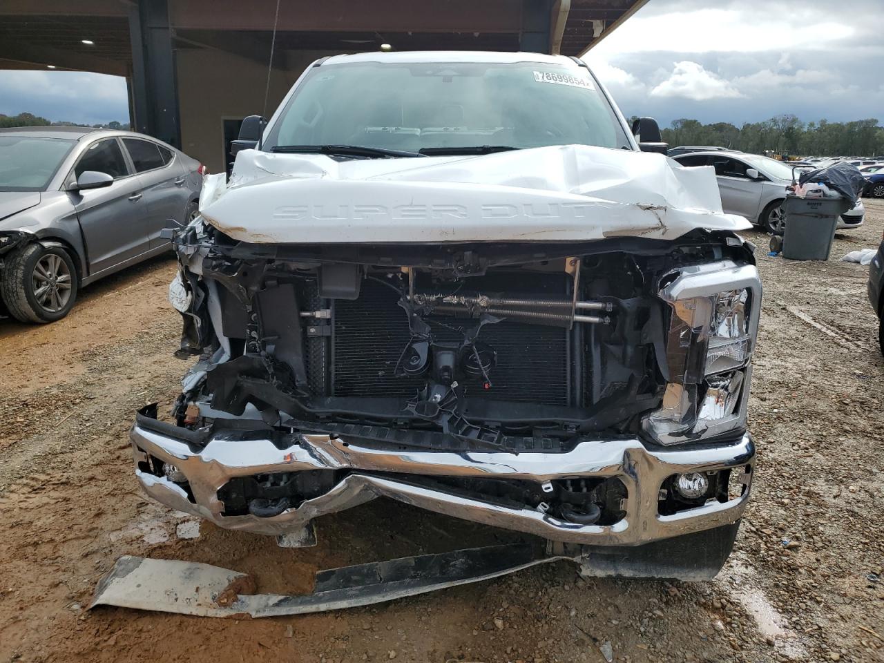 2024 Ford F250 Super Duty White vin: 1FT7W2BA8REE34648