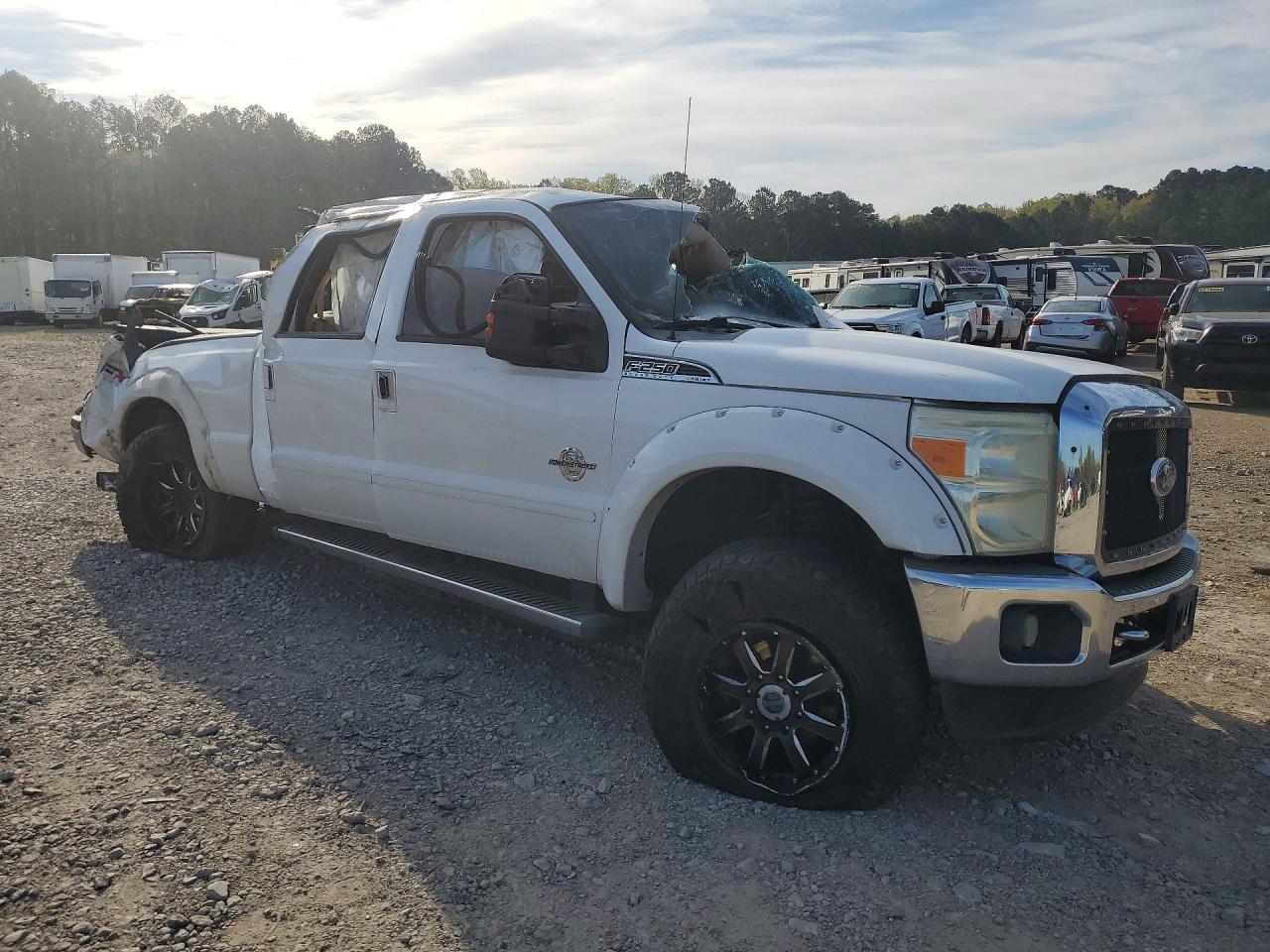 2011 Ford F250 Super Duty Белый vin: 1FT7W2BT0BEA84407