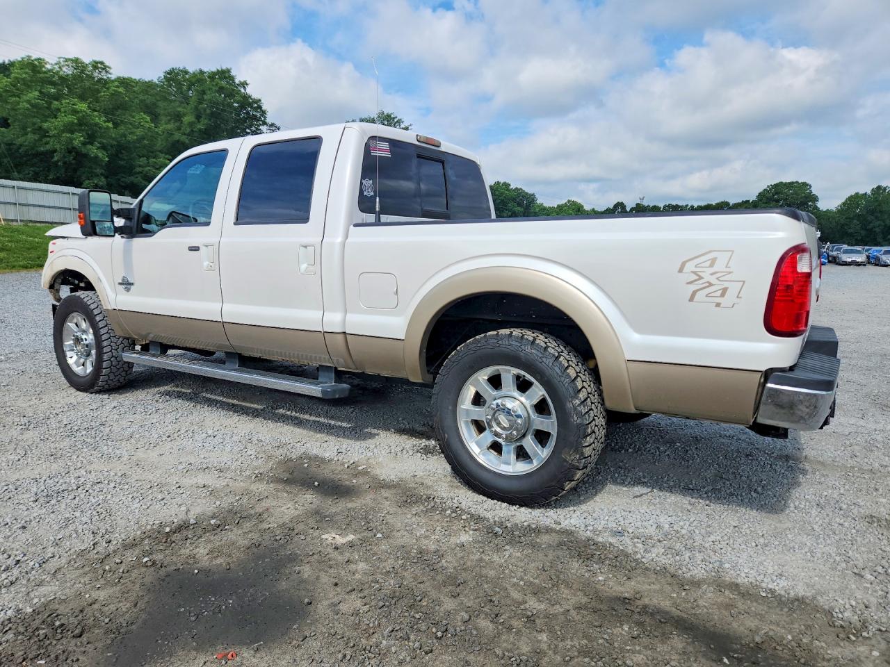 2011 Ford F250 Super Duty Белый vin: 1FT7W2BT0BEC50103