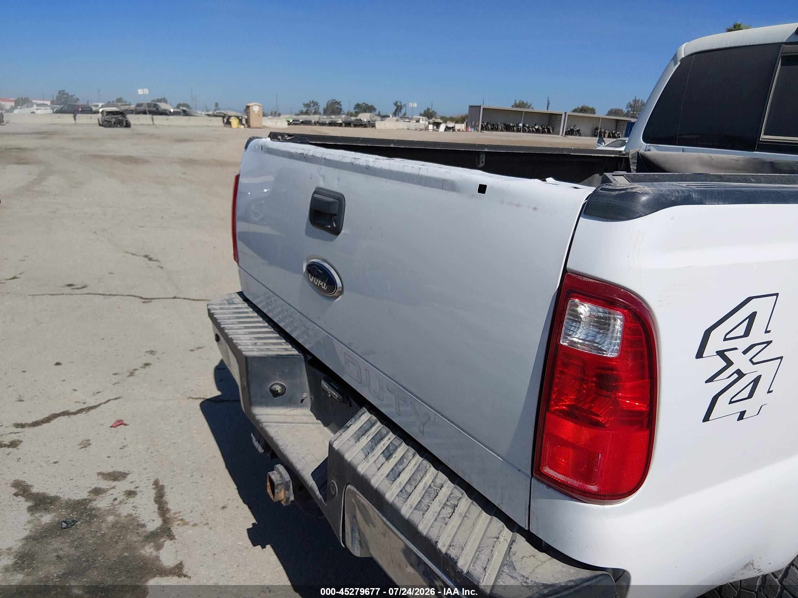 2012 Ford F-250 Lariat White vin: 1FT7W2BT0CEA18831