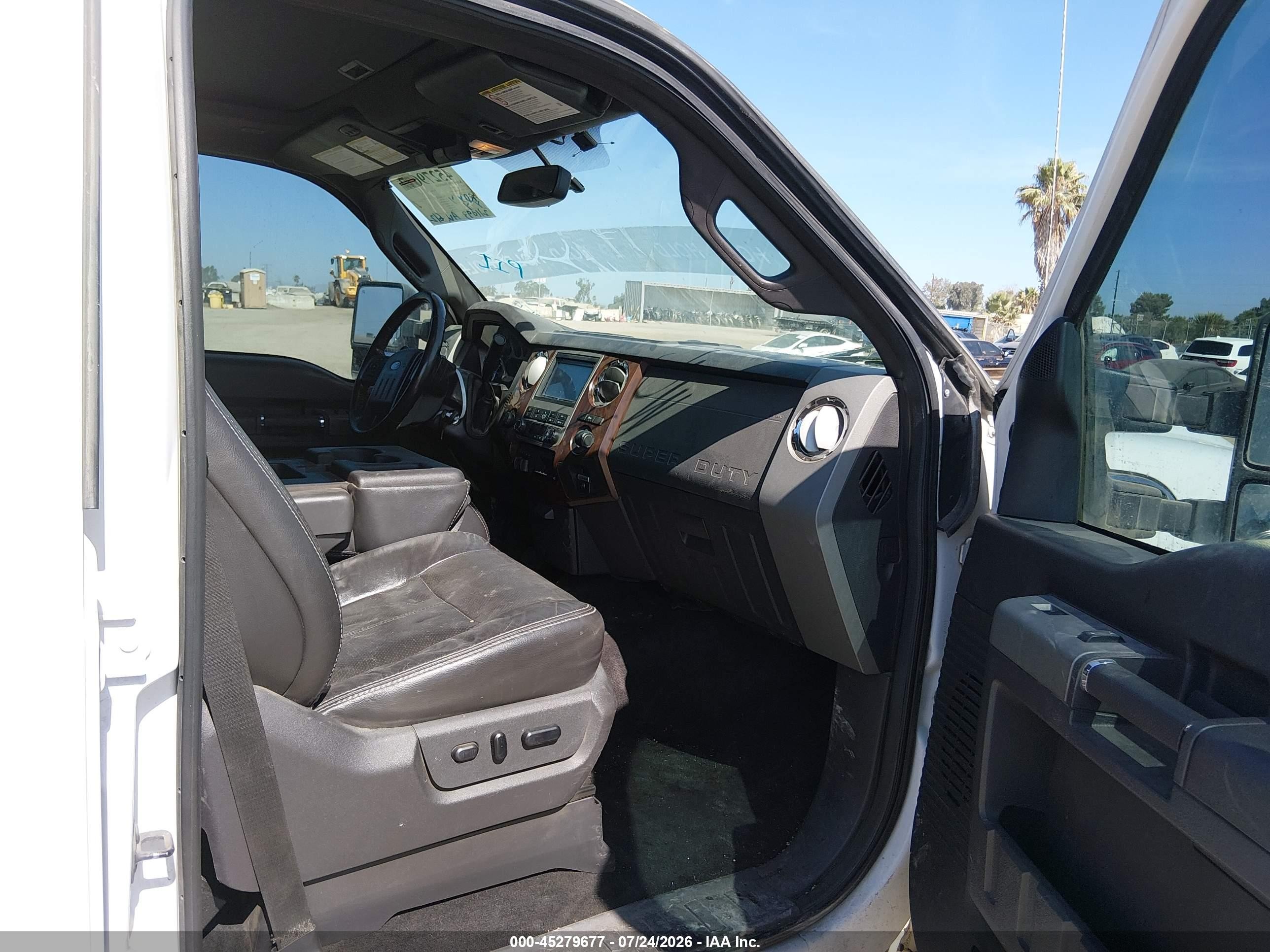 2012 Ford F-250 Lariat White vin: 1FT7W2BT0CEA18831