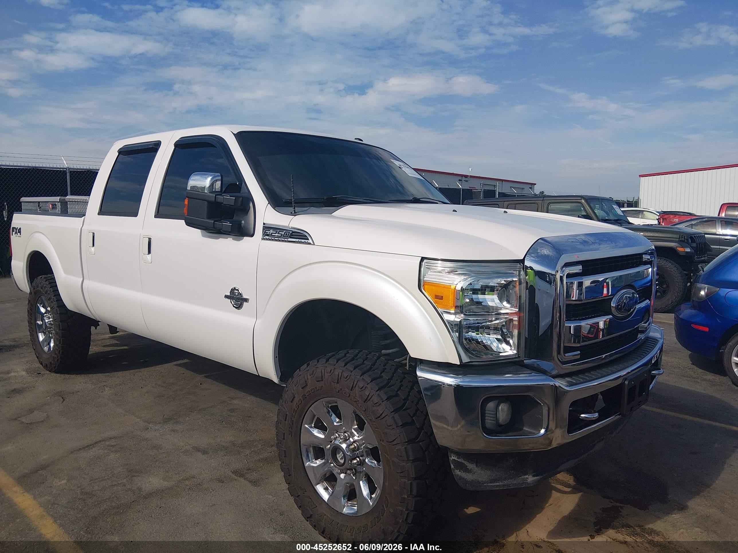 2012 Ford F-250 Lariat White vin: 1FT7W2BT0CEA36603