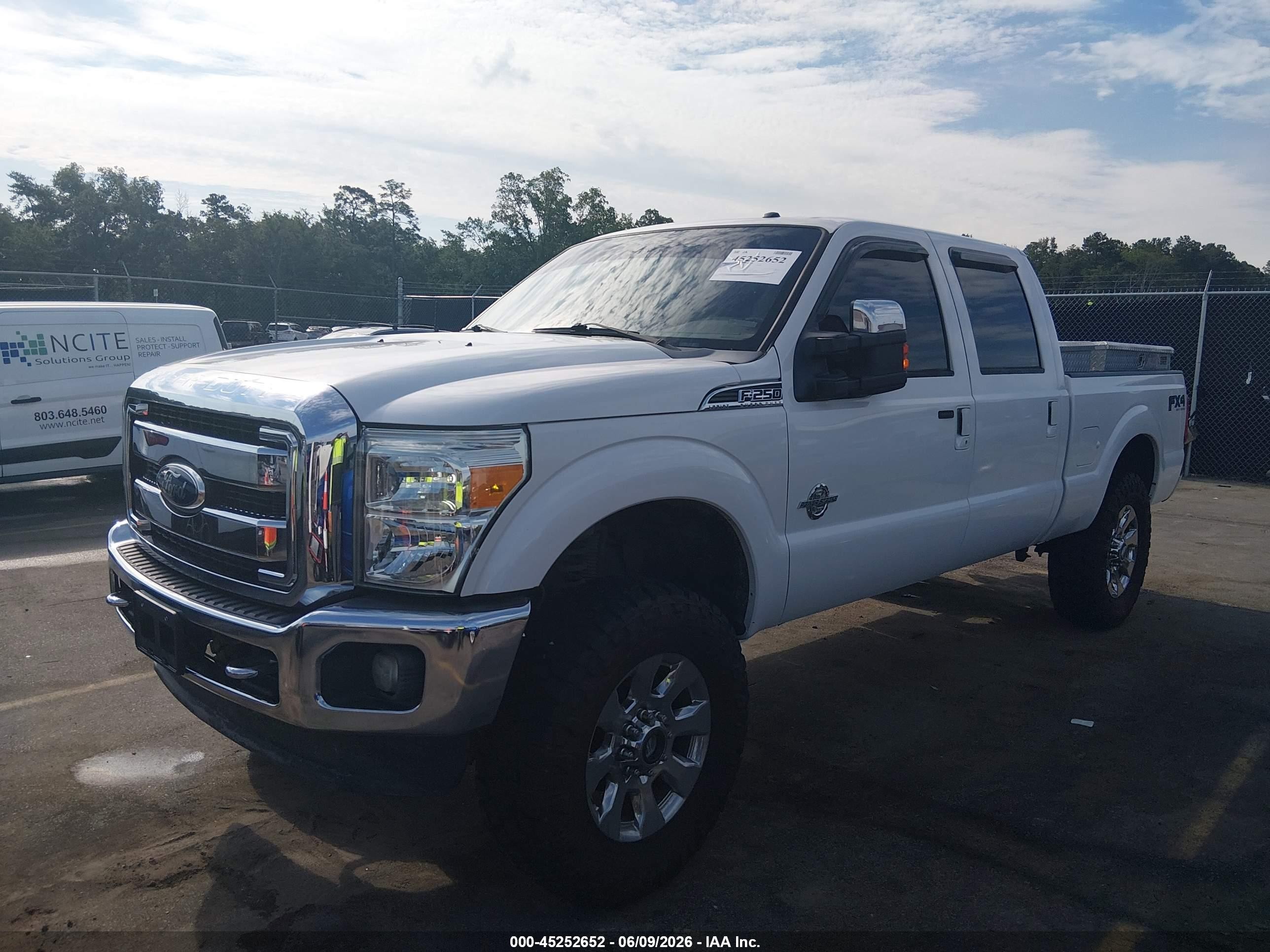 2012 Ford F-250 Lariat White vin: 1FT7W2BT0CEA36603