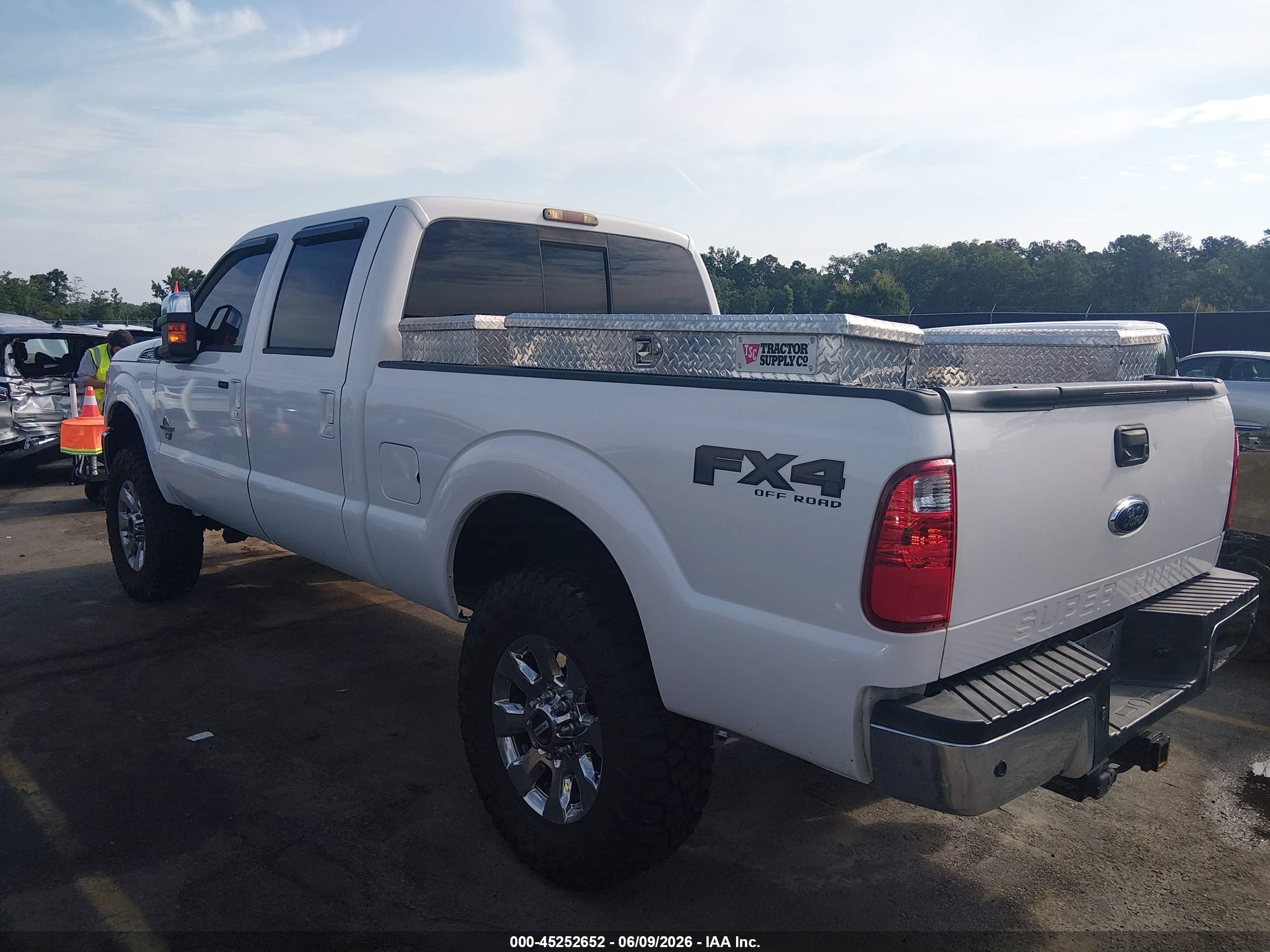 2012 Ford F-250 Lariat White vin: 1FT7W2BT0CEA36603
