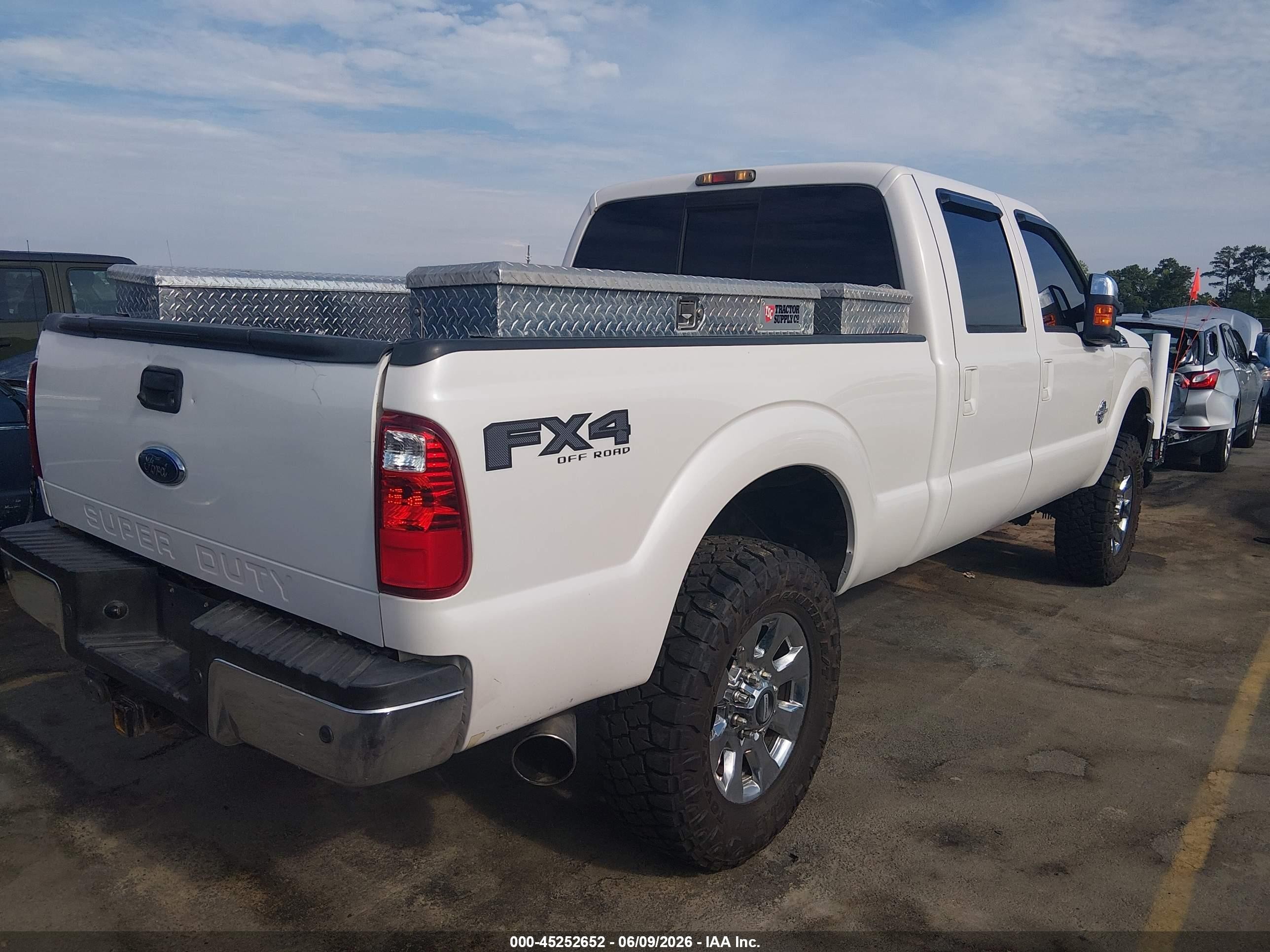 2012 Ford F-250 Lariat White vin: 1FT7W2BT0CEA36603