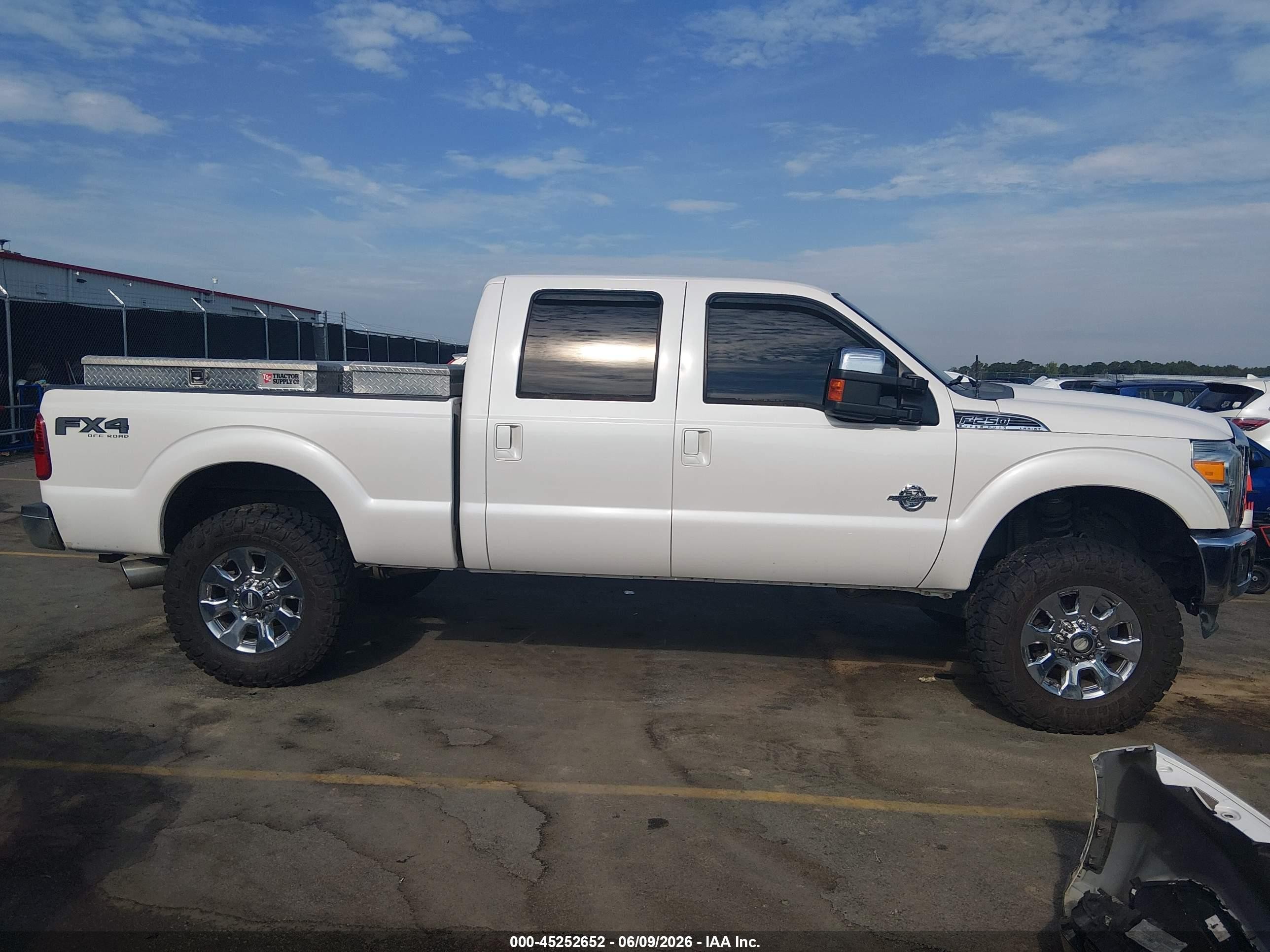 2012 Ford F-250 Lariat White vin: 1FT7W2BT0CEA36603