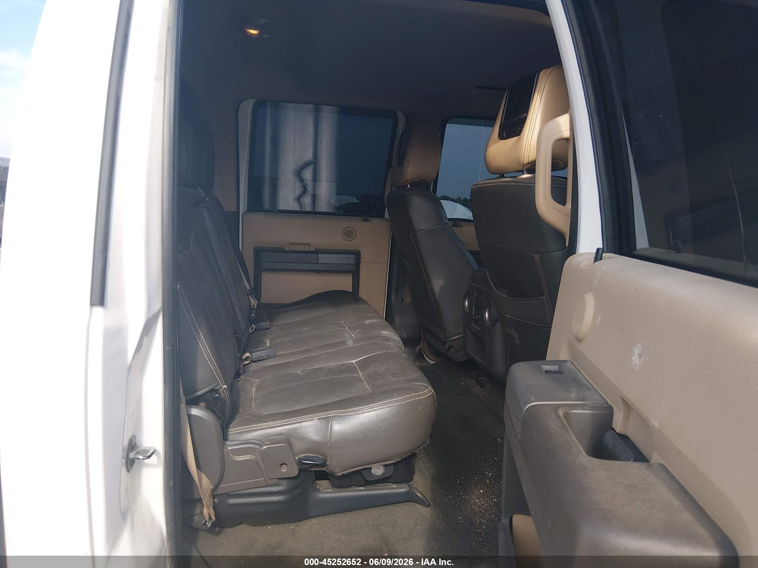 2012 Ford F-250 Lariat White vin: 1FT7W2BT0CEA36603