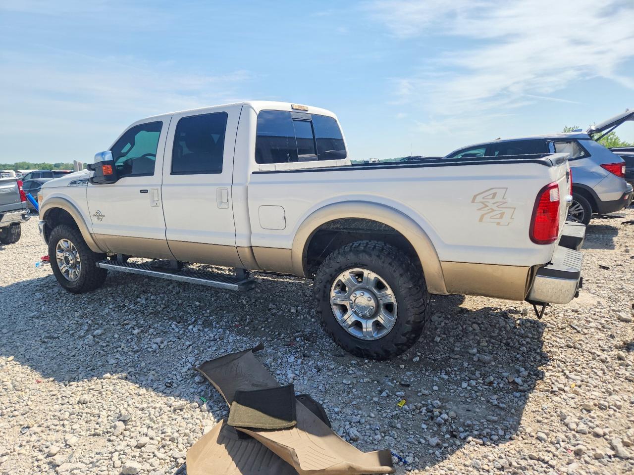 2013 Ford F250 Super Duty White vin: 1FT7W2BT0DEA67030