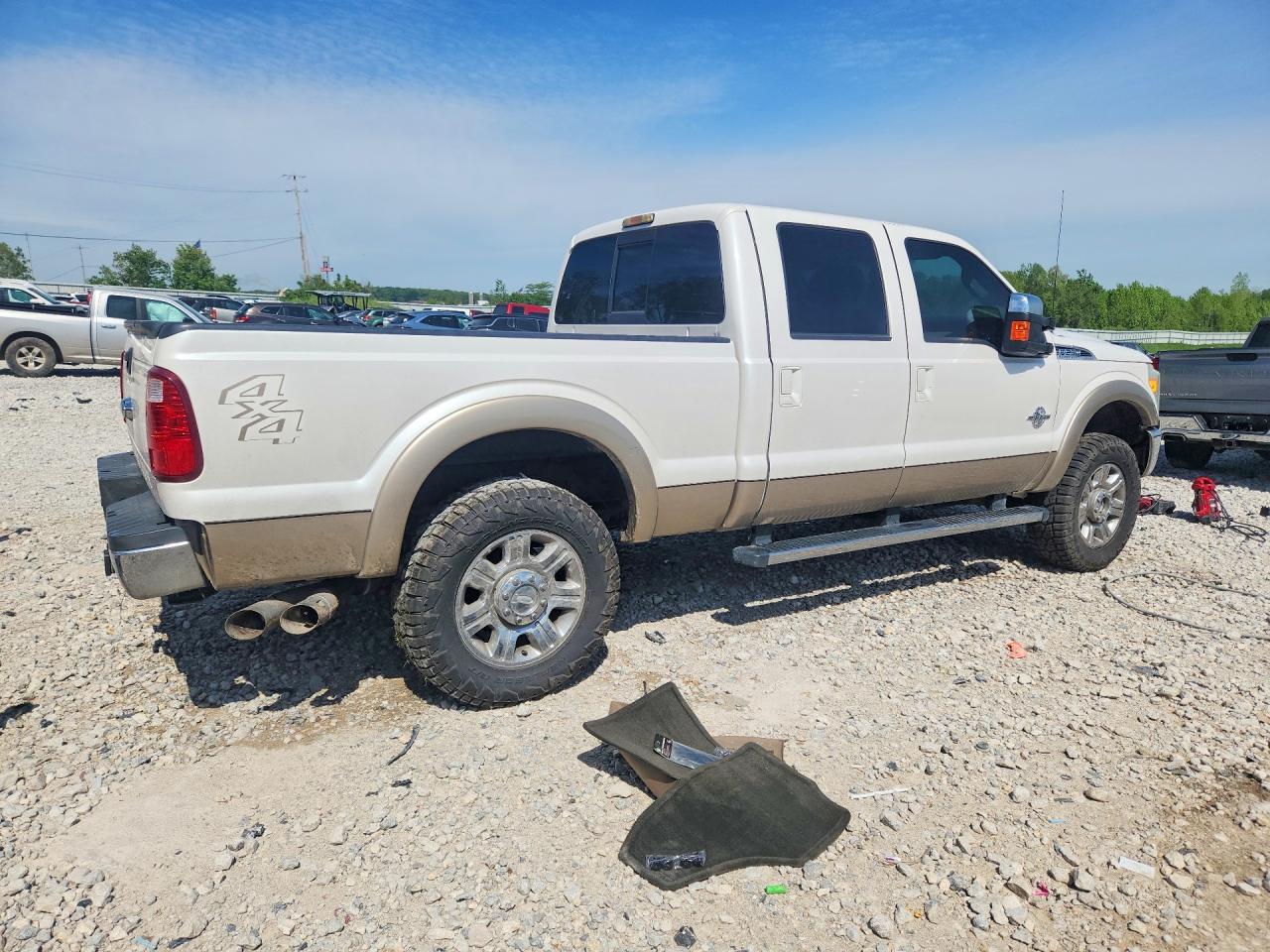 2013 Ford F250 Super Duty White vin: 1FT7W2BT0DEA67030