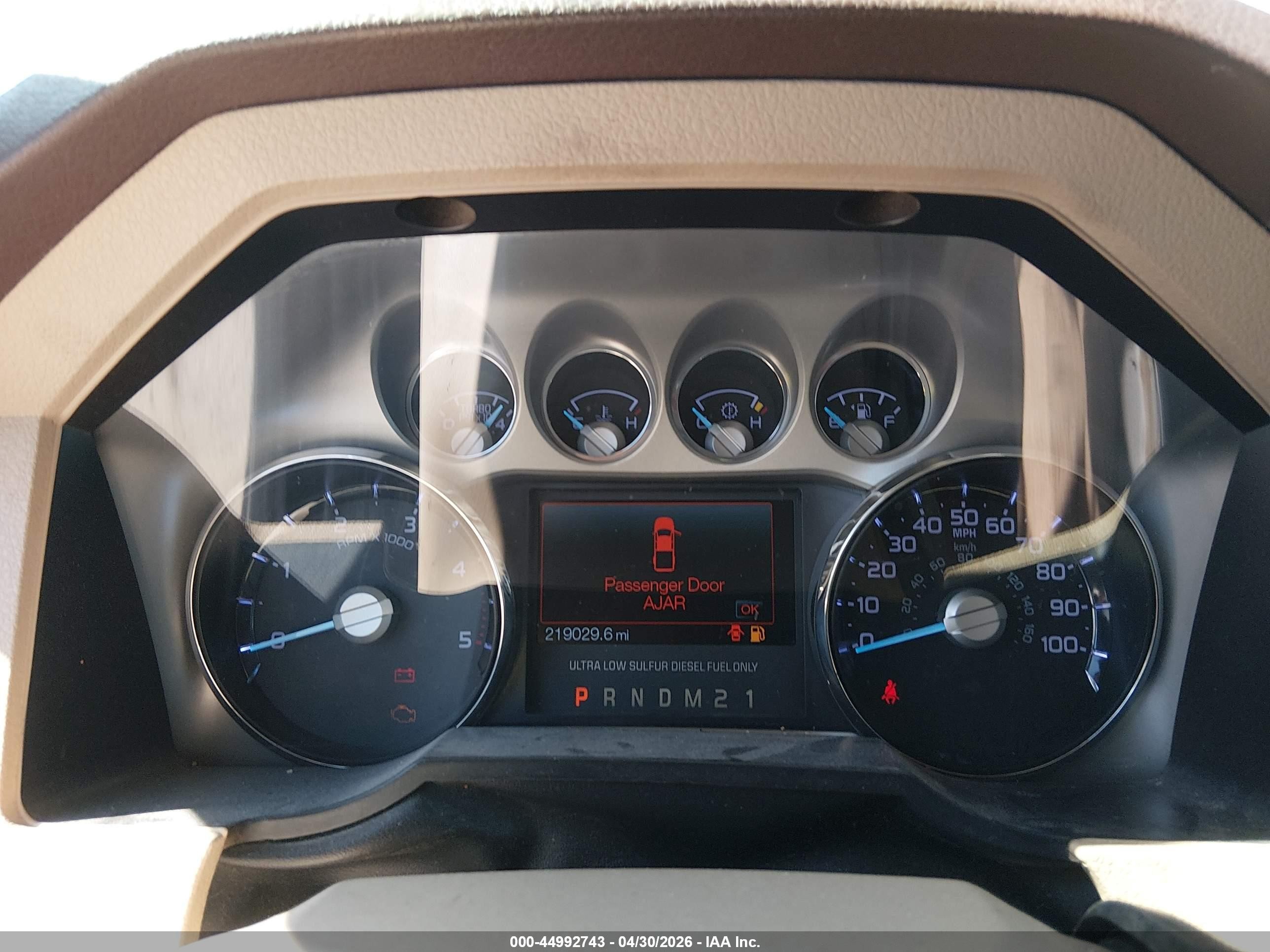 2014 Ford F-250 Lariat White vin: 1FT7W2BT0EEA33610