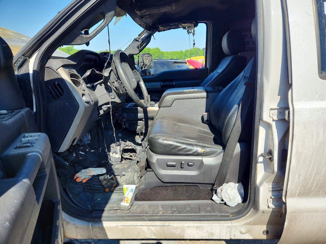 2015 Ford F250 Super Duty Белый vin: 1FT7W2BT0FED05834